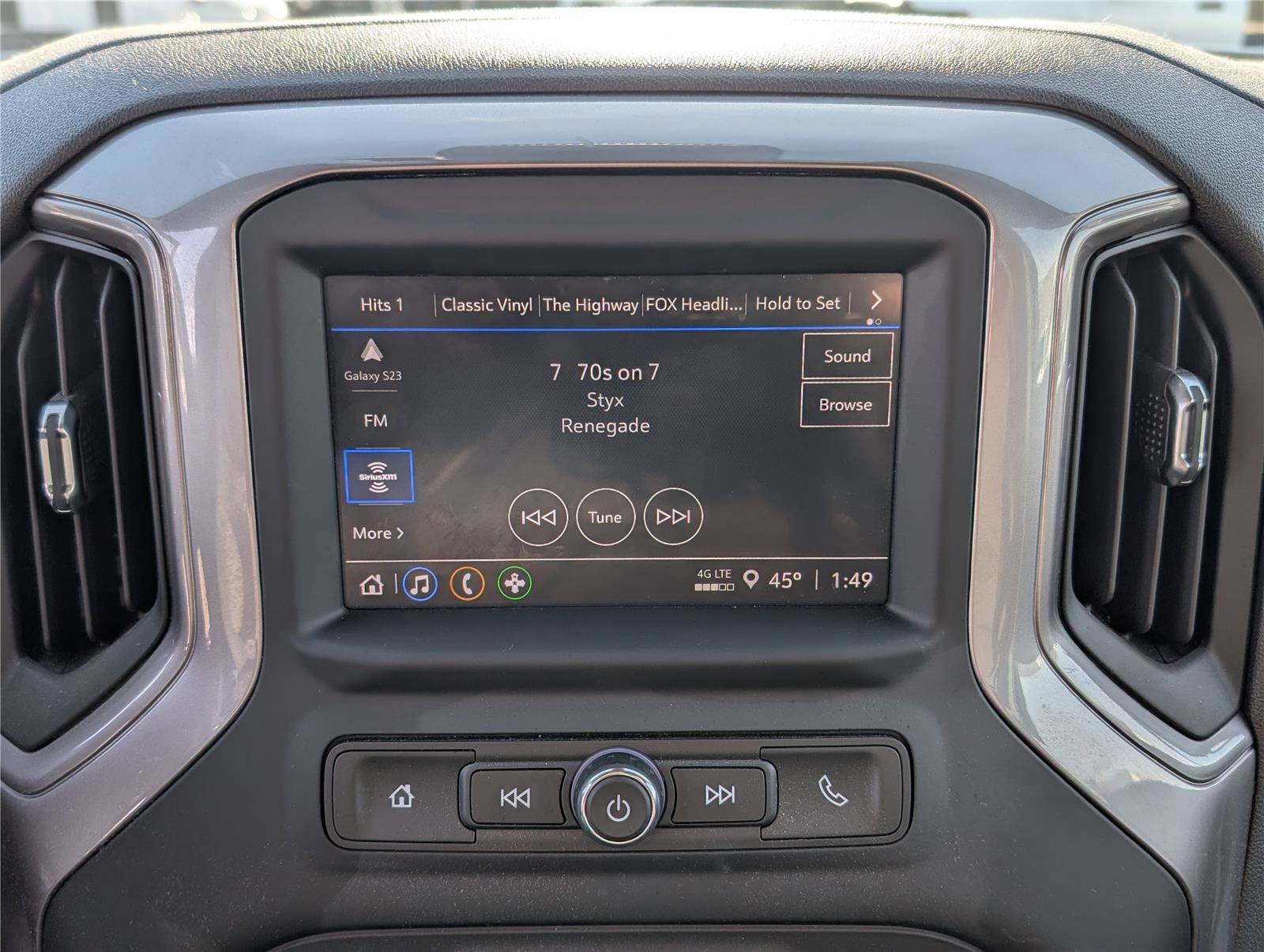 2023 Chevrolet Silverado 1500 Custom