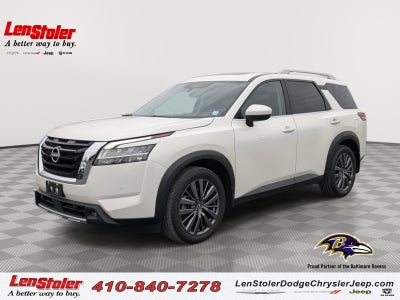 2022 Nissan Pathfinder SL