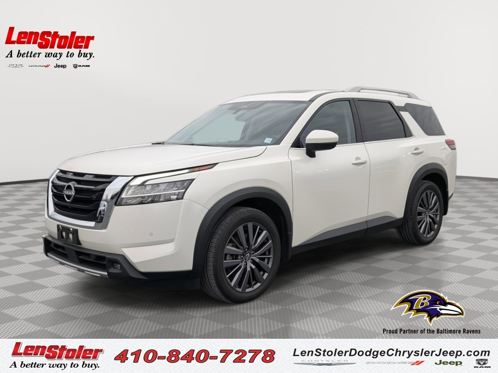 2022 Nissan Pathfinder SL