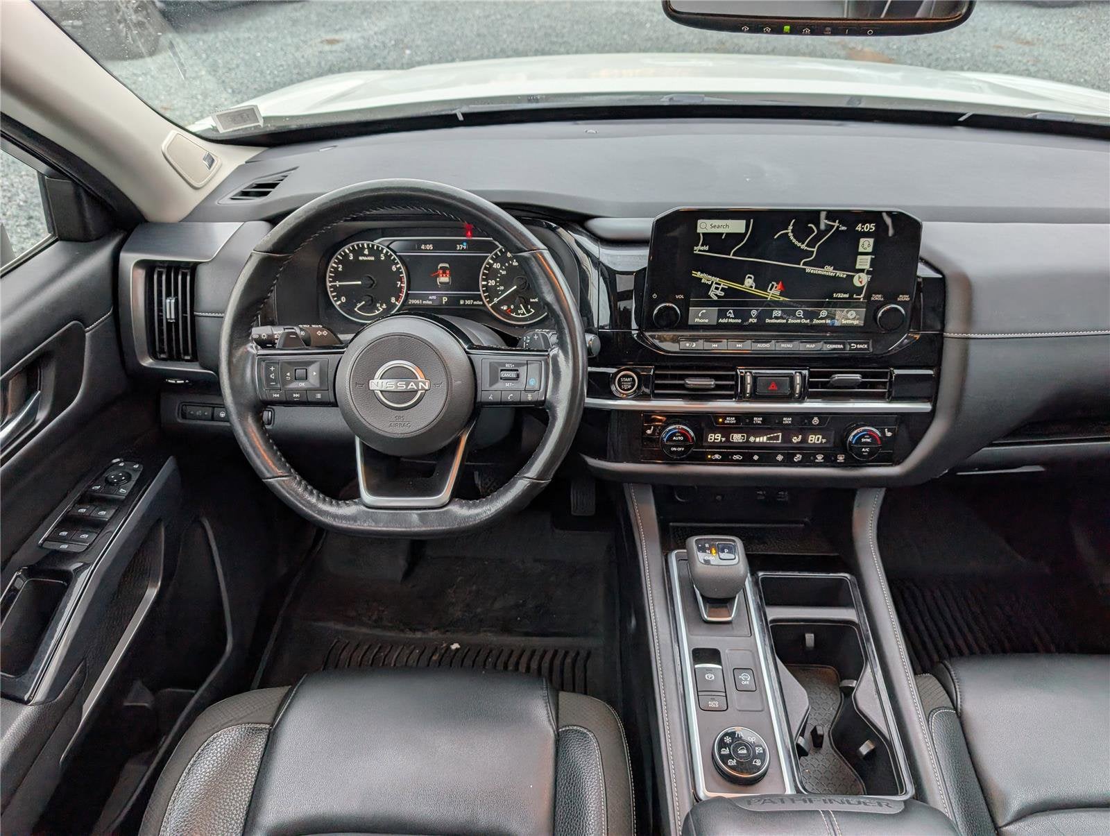 2022 Nissan Pathfinder SL