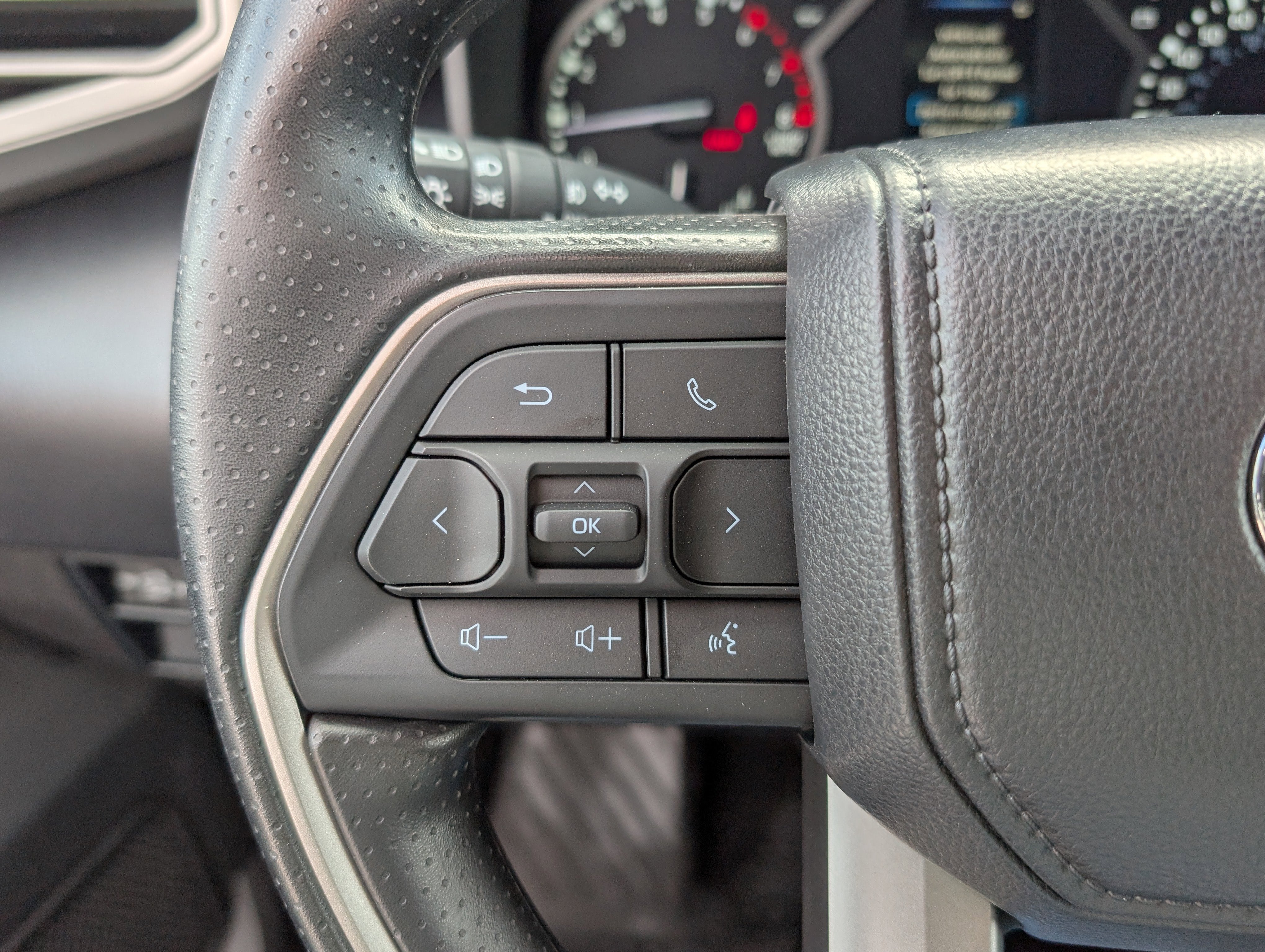 2025 Toyota Tundra 4WD SR