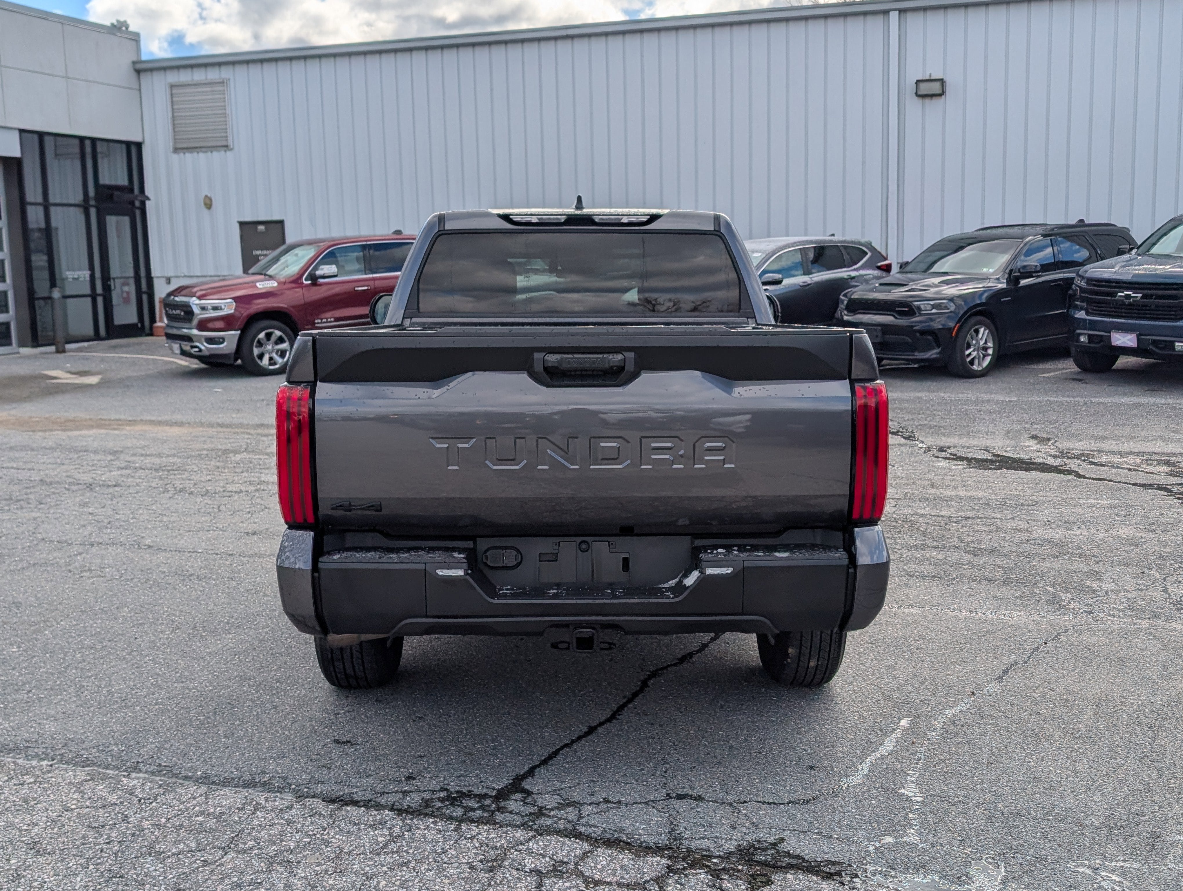 2025 Toyota Tundra 4WD SR