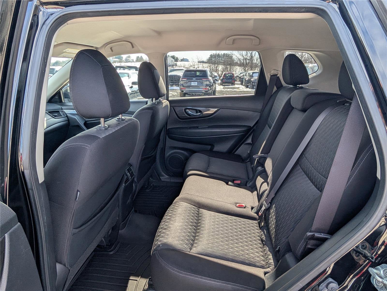 2018 Nissan Rogue SV