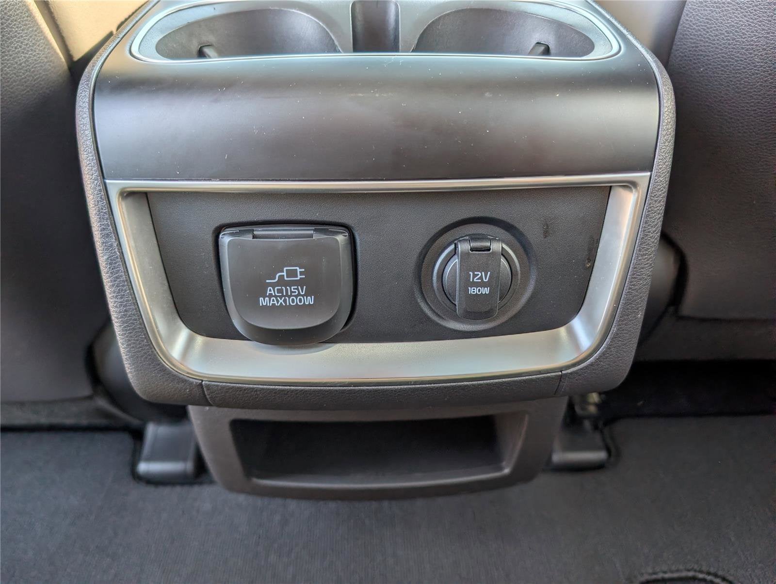 2025 Kia Carnival SX