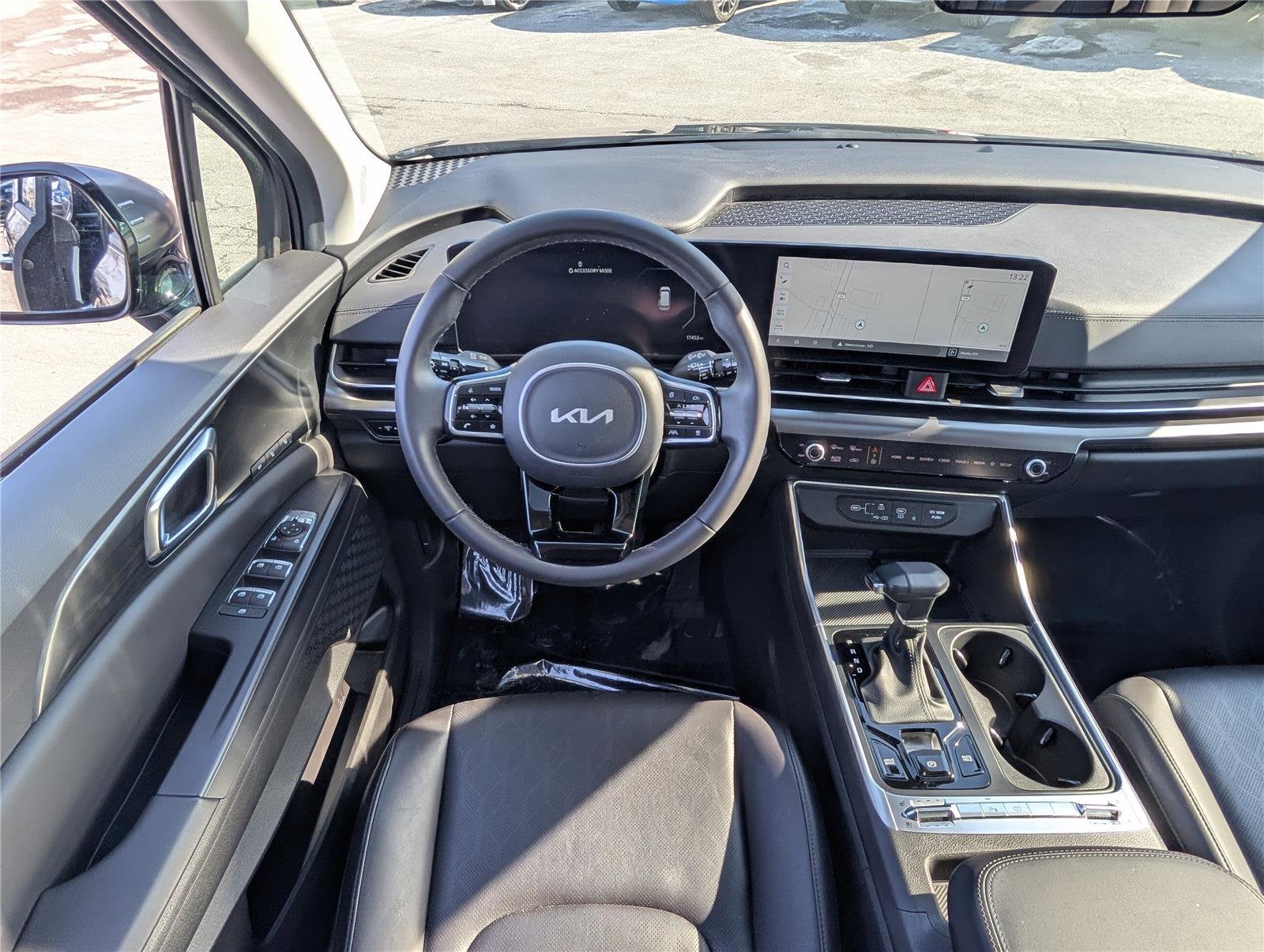 2025 Kia Carnival SX