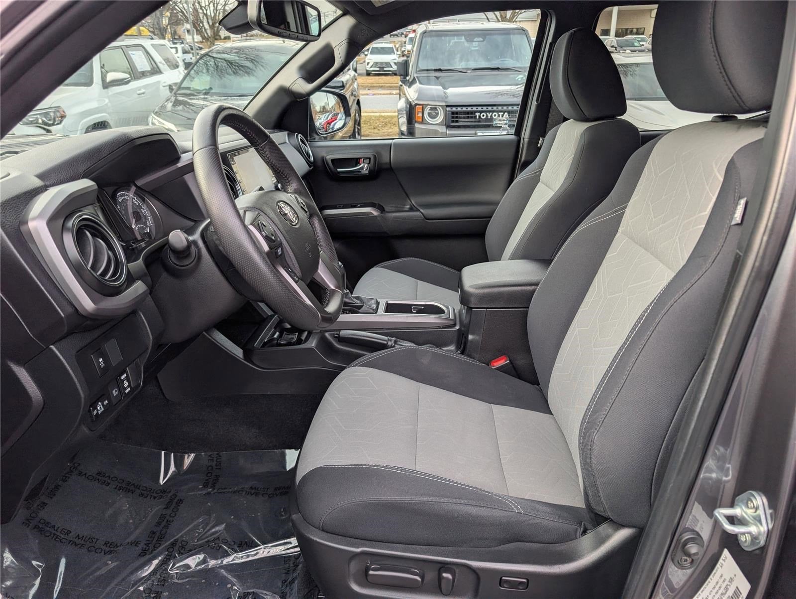 2022 Toyota Tacoma 4WD SR