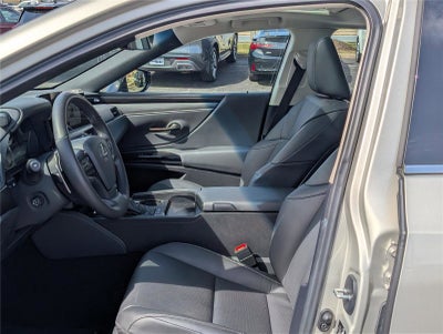 2025 Lexus ES 300h FWD