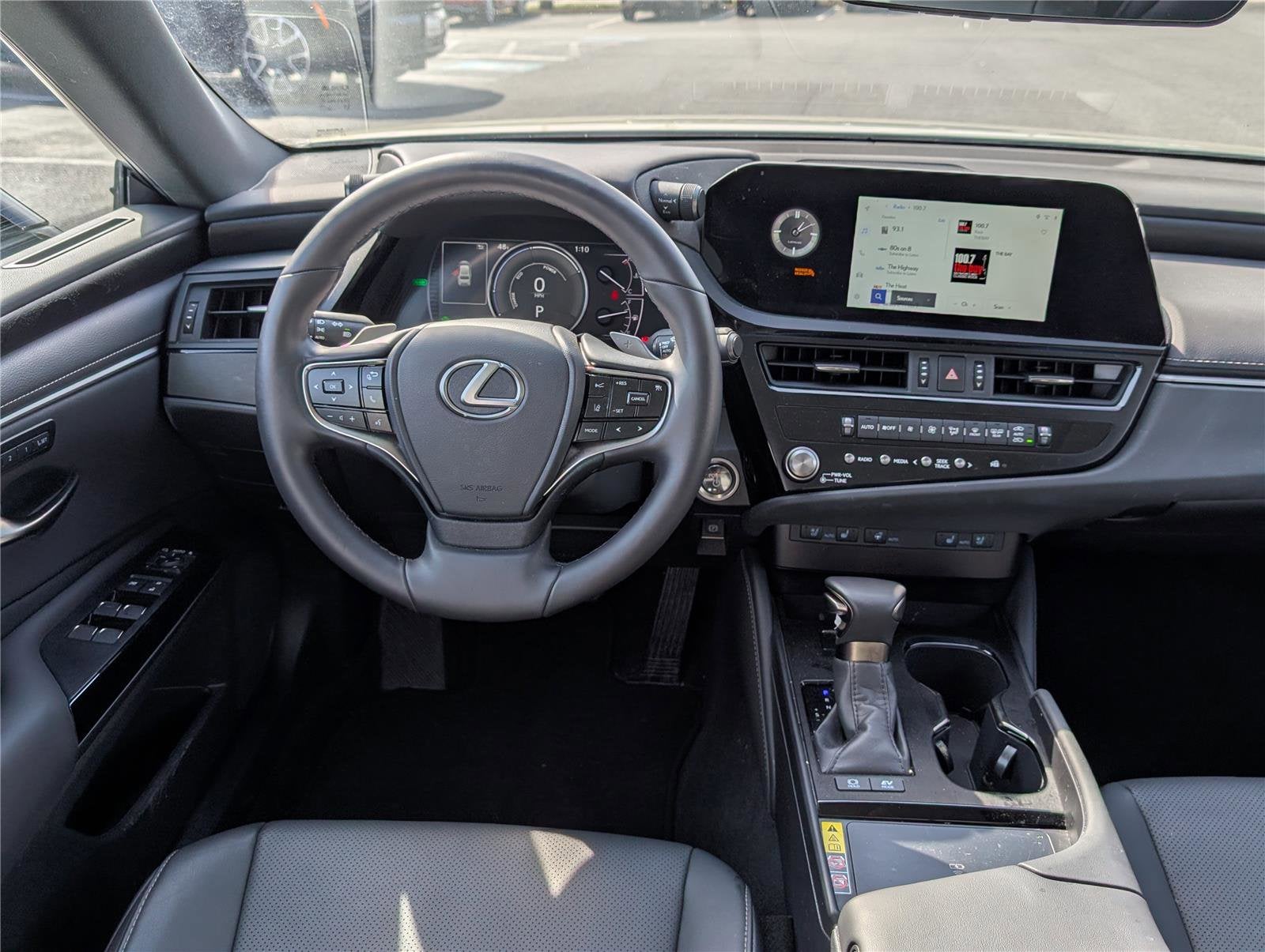 2025 Lexus ES 300h FWD