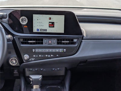 2025 Lexus ES 300h FWD