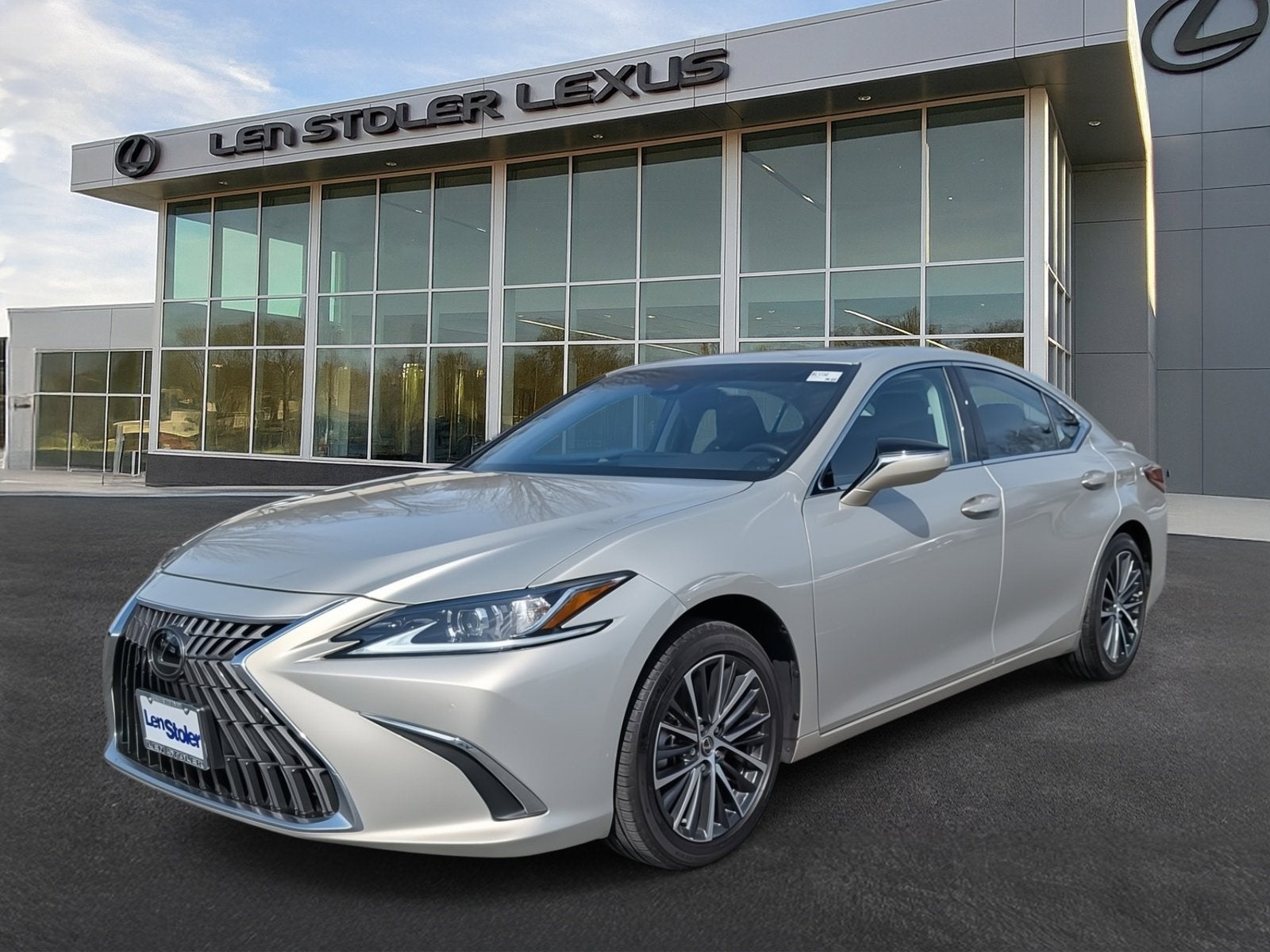 2025 Lexus ES 300h FWD