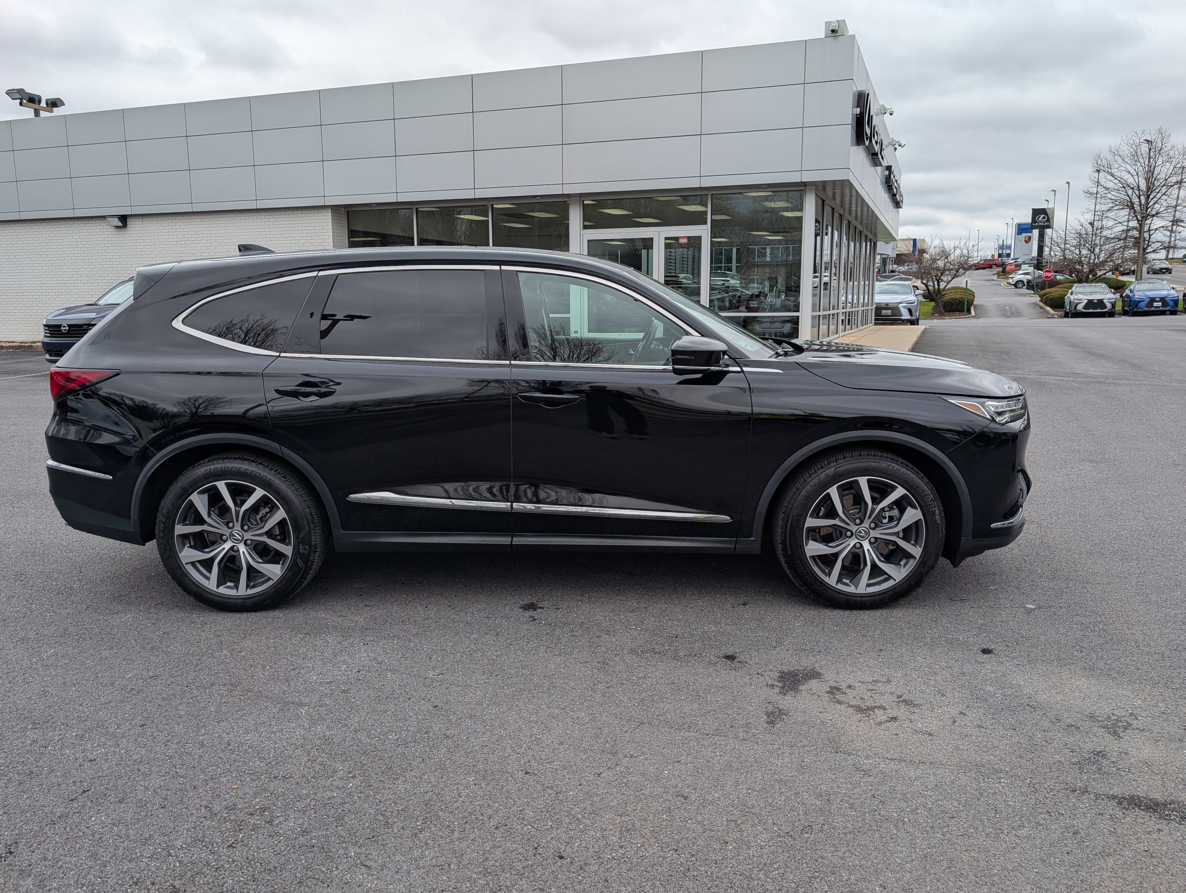 2022 Acura MDX w/Technology Package