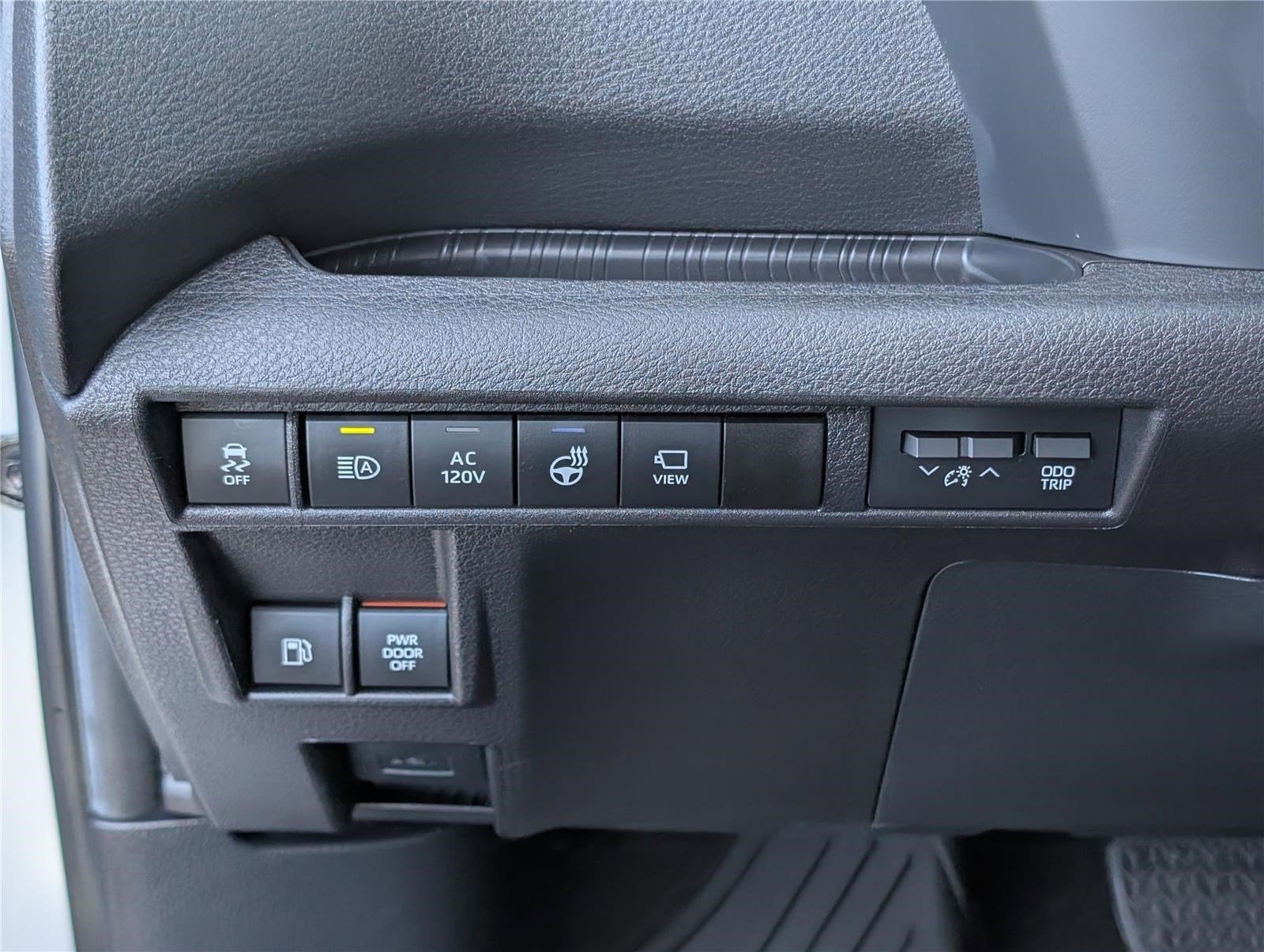 2025 Toyota Sienna Platinum