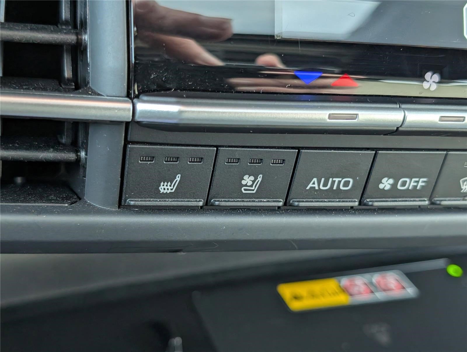 2025 Toyota Sienna Platinum