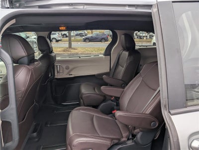 2024 Toyota Sienna Platinum