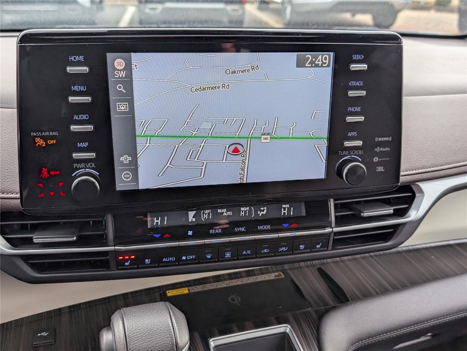 2024 Toyota Sienna Platinum