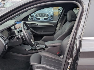 2022 BMW X4 xDrive30i