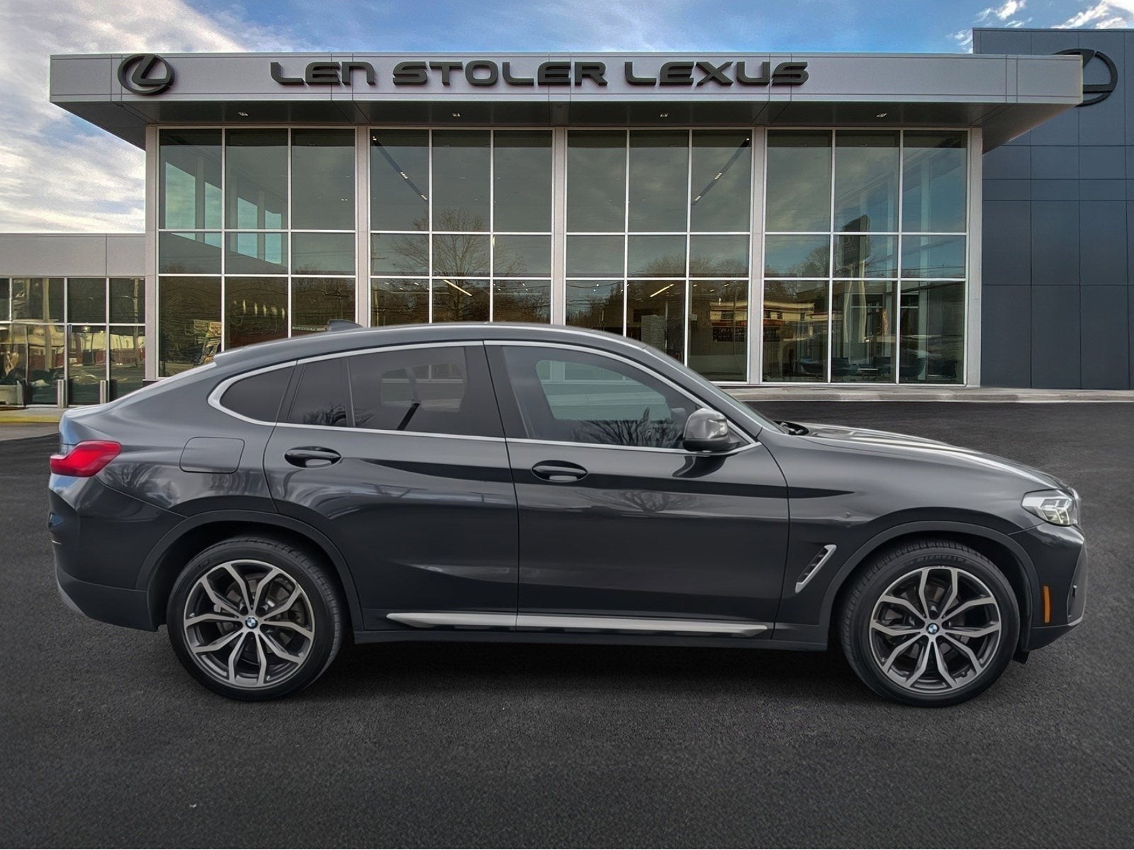 2022 BMW X4 xDrive30i