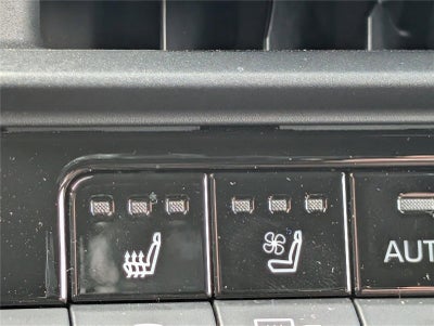 2025 Toyota Crown Signia XLE