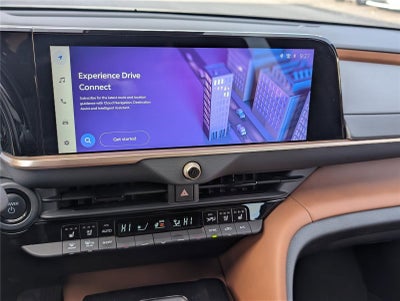 2025 Toyota Crown Signia XLE