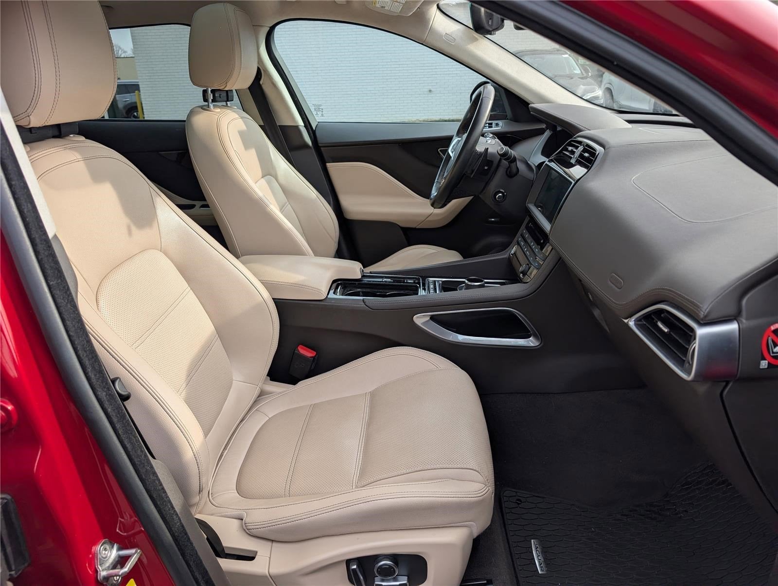 2019 Jaguar F-PACE 25t Prestige