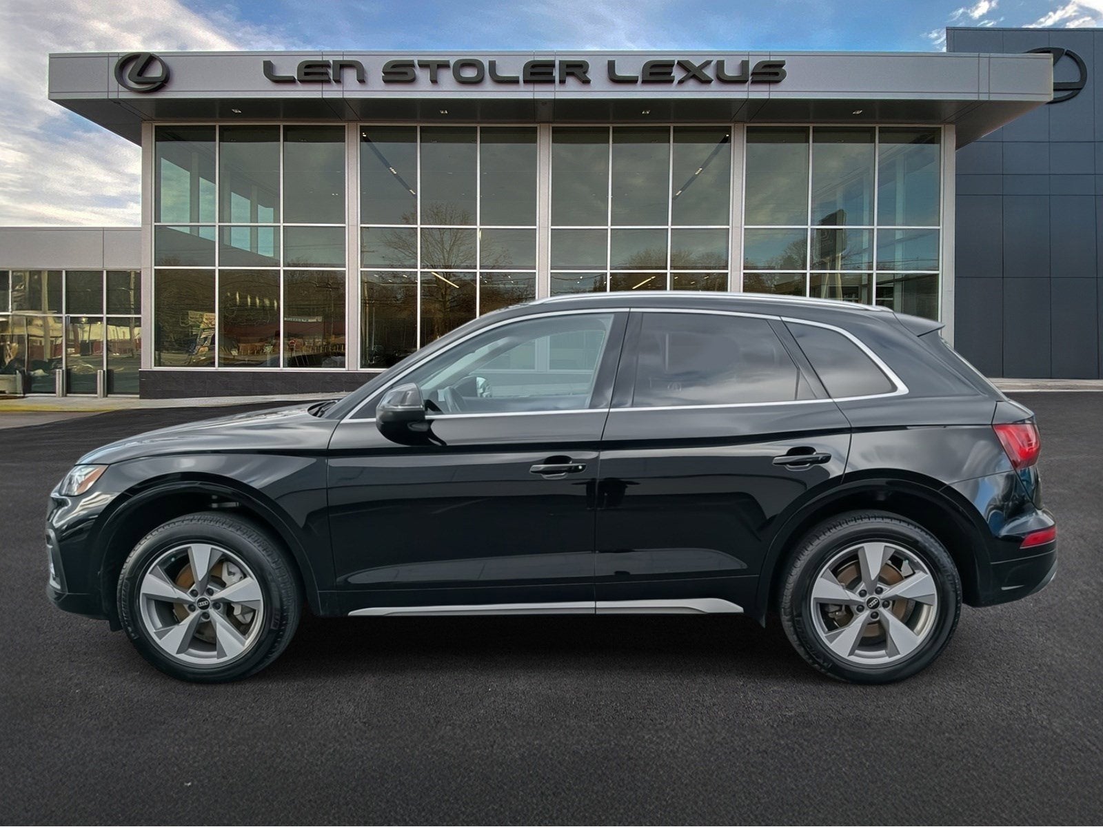 2023 Audi Q5 Premium Plus