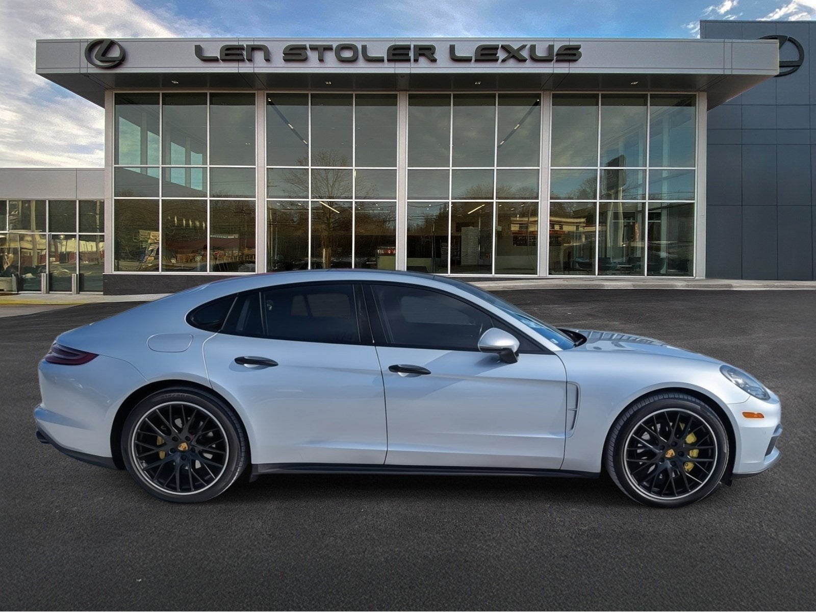 2018 Porsche Panamera 4S