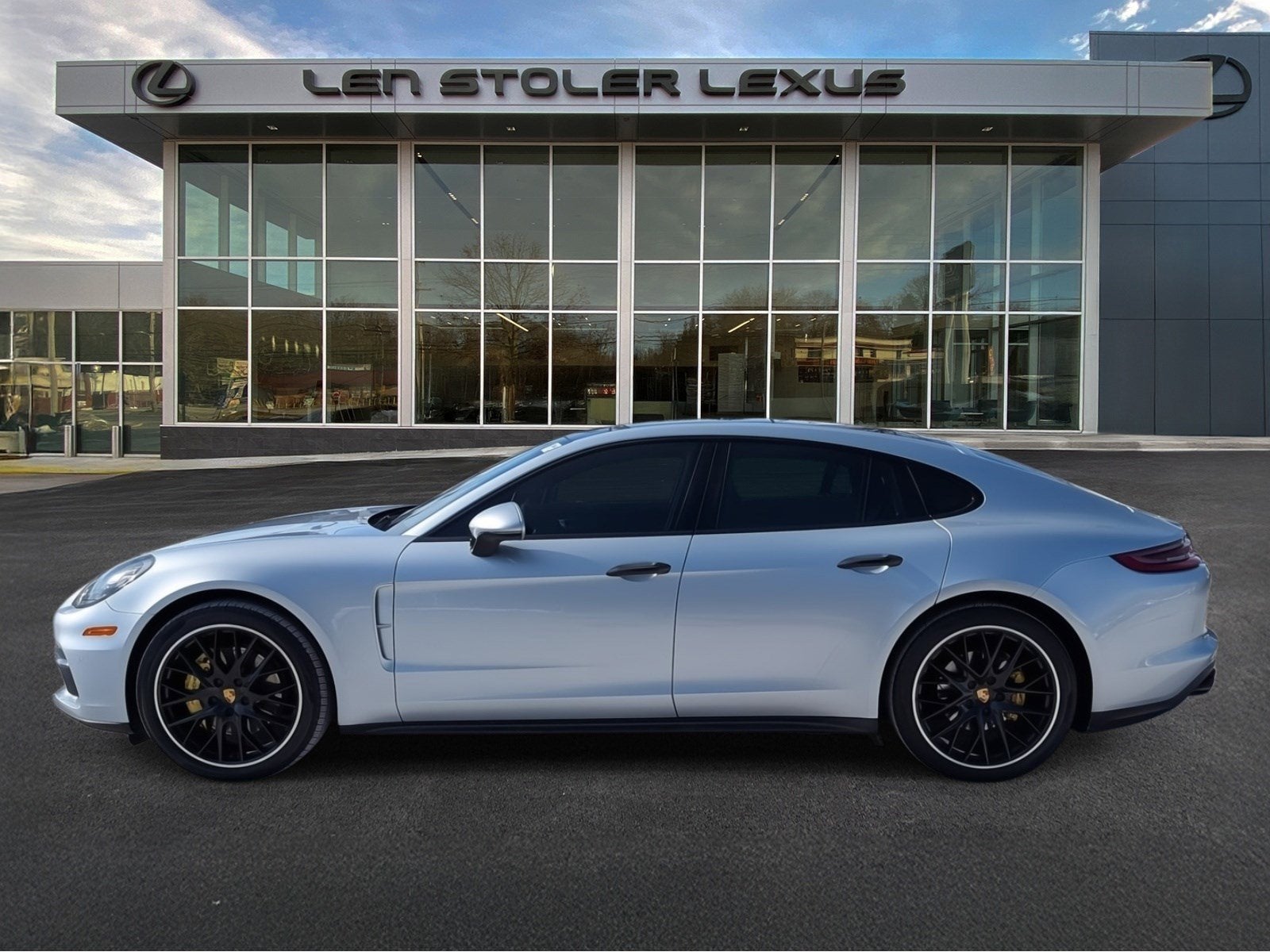 2018 Porsche Panamera 4S