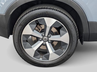 2023 Volvo XC40 Ultimate Dark Theme