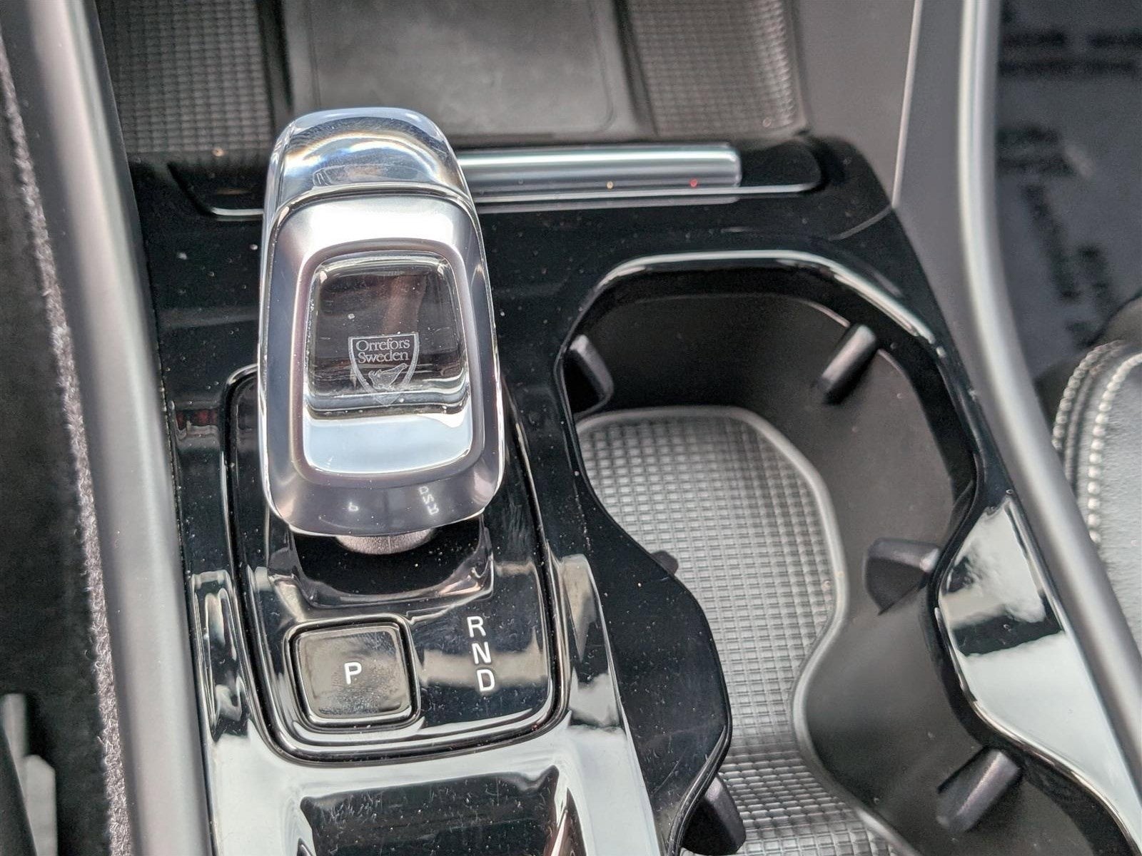 2023 Volvo XC40 Ultimate Dark Theme