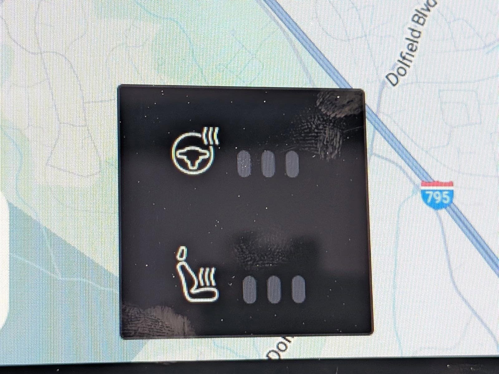 2023 Volvo XC40 Ultimate Dark Theme