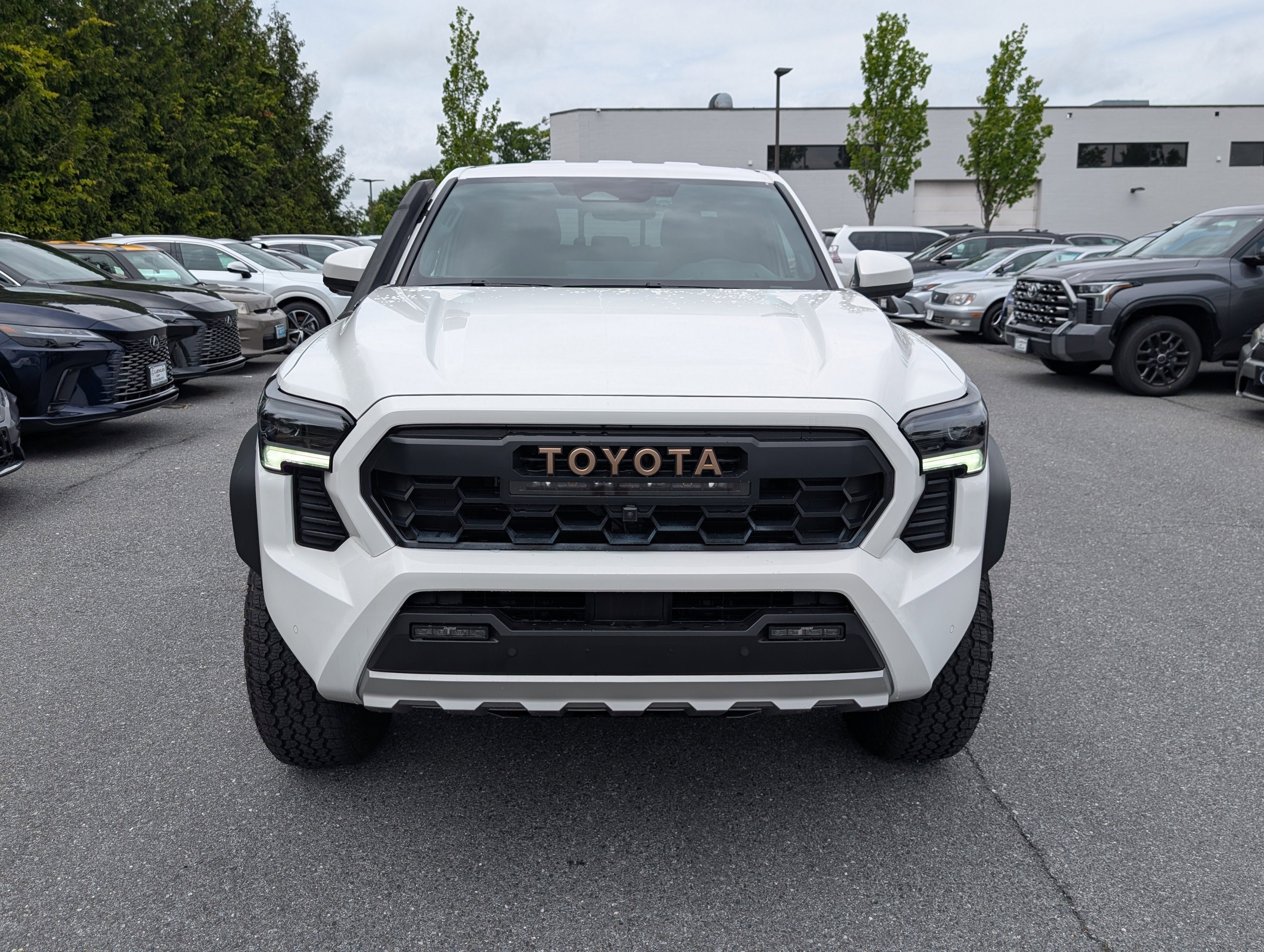 2024 Toyota Tacoma 4WD Trailhunter Hybrid