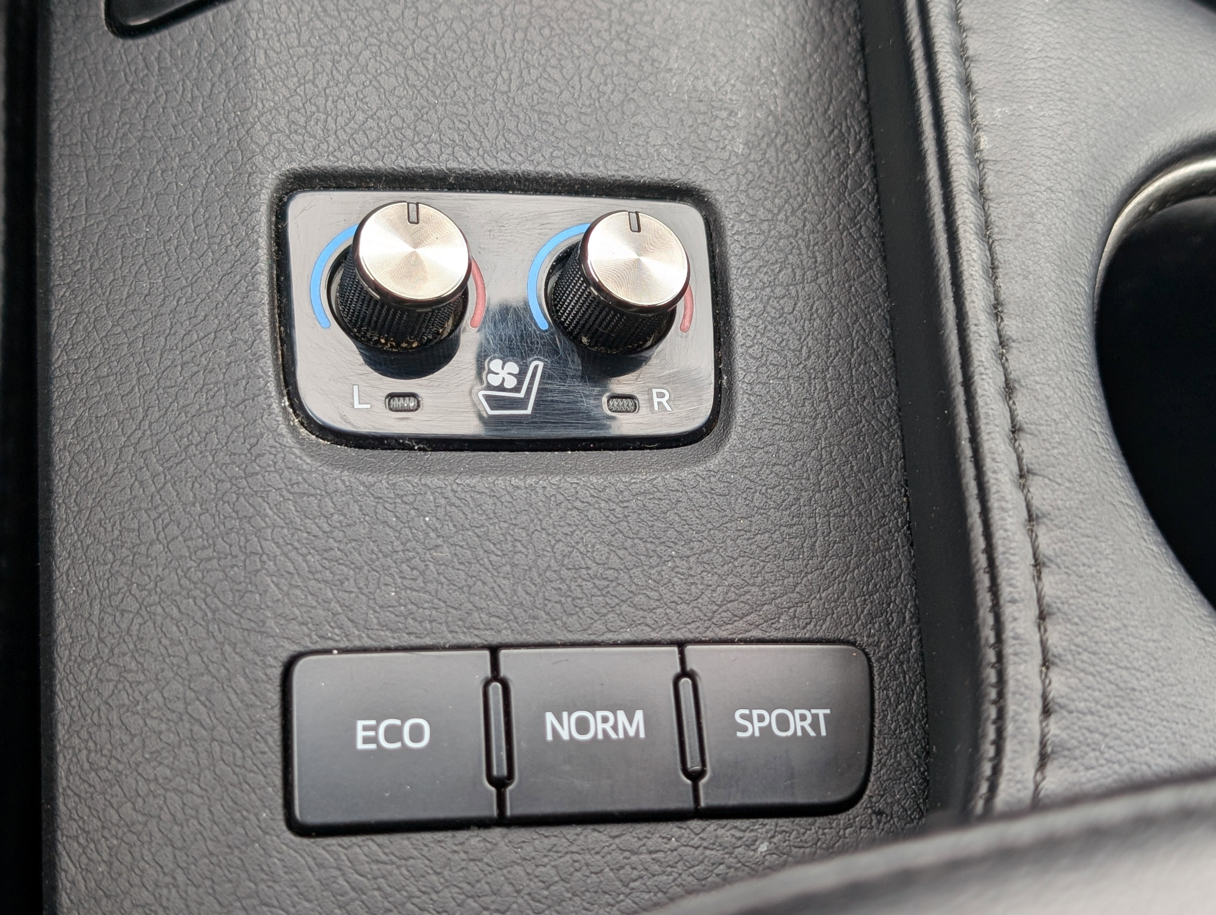 2016 Toyota Avalon Limited