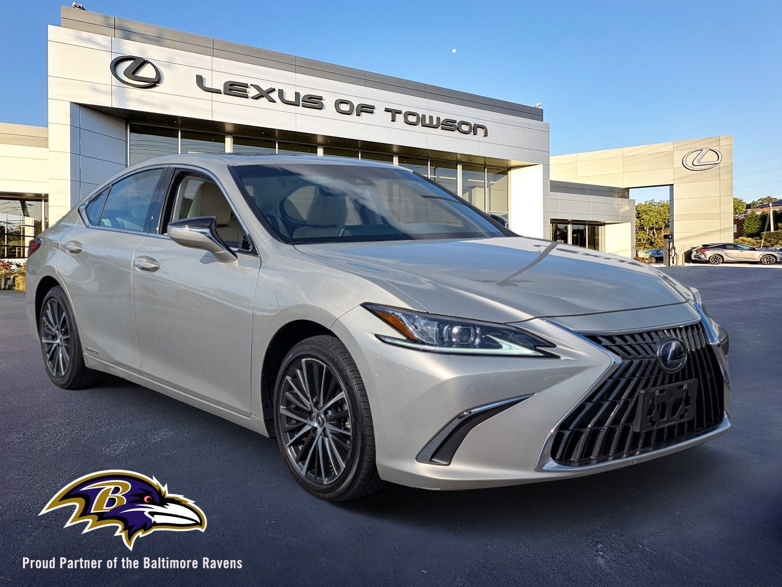 2022 Lexus ES 300h