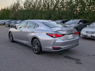 2025 Lexus ES 300h
