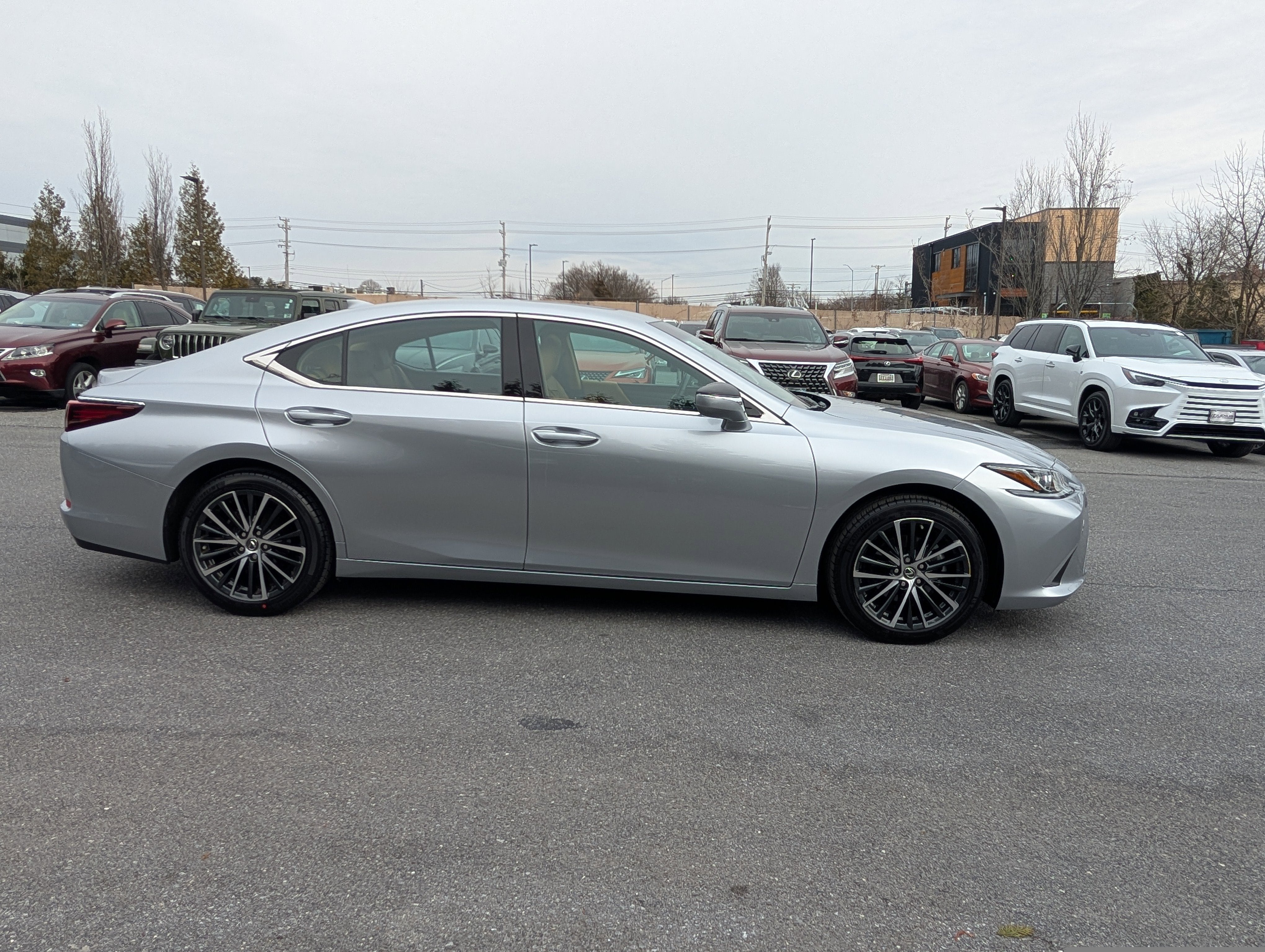 2024 Lexus ES 350