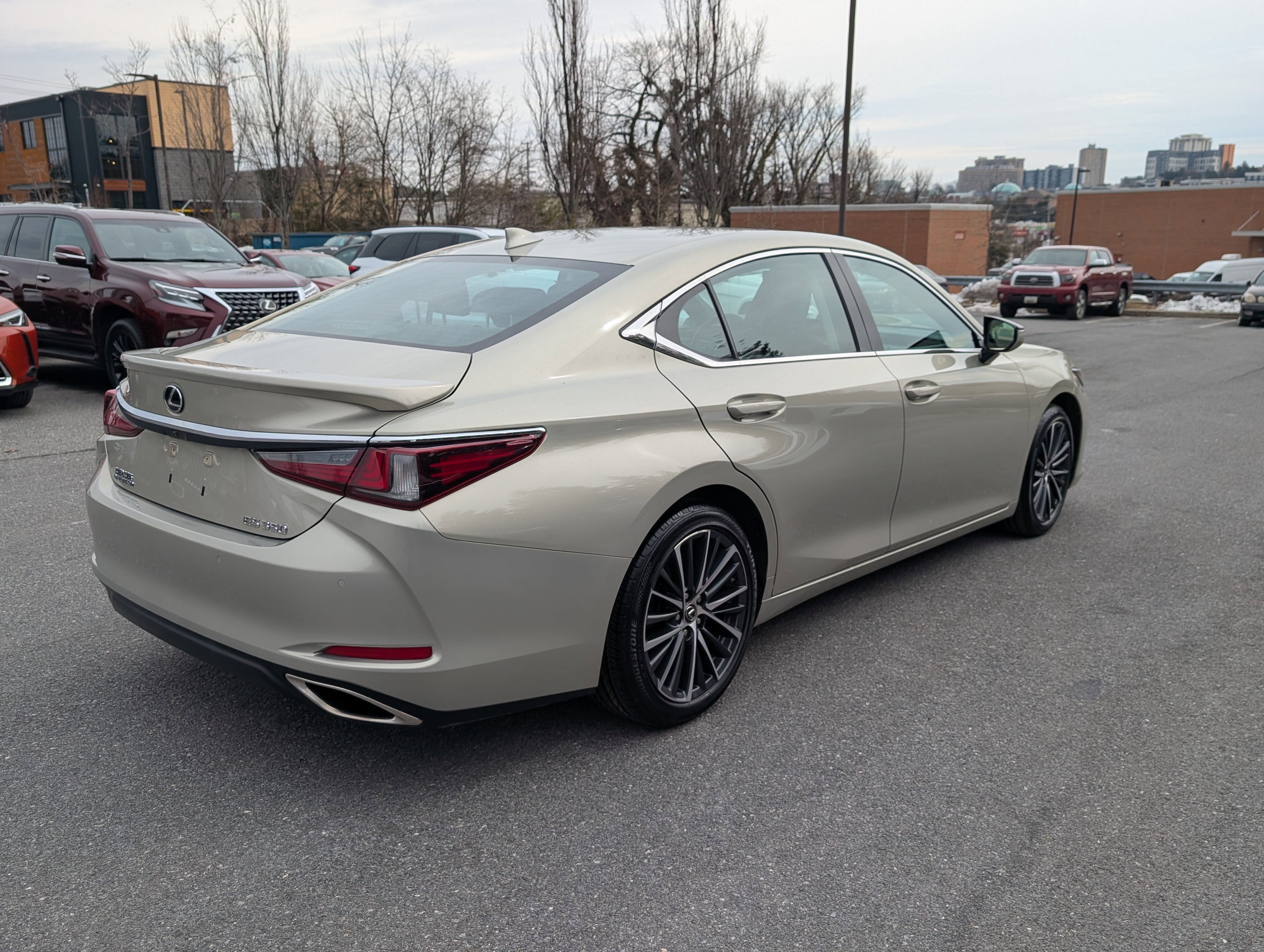 2022 Lexus ES 350
