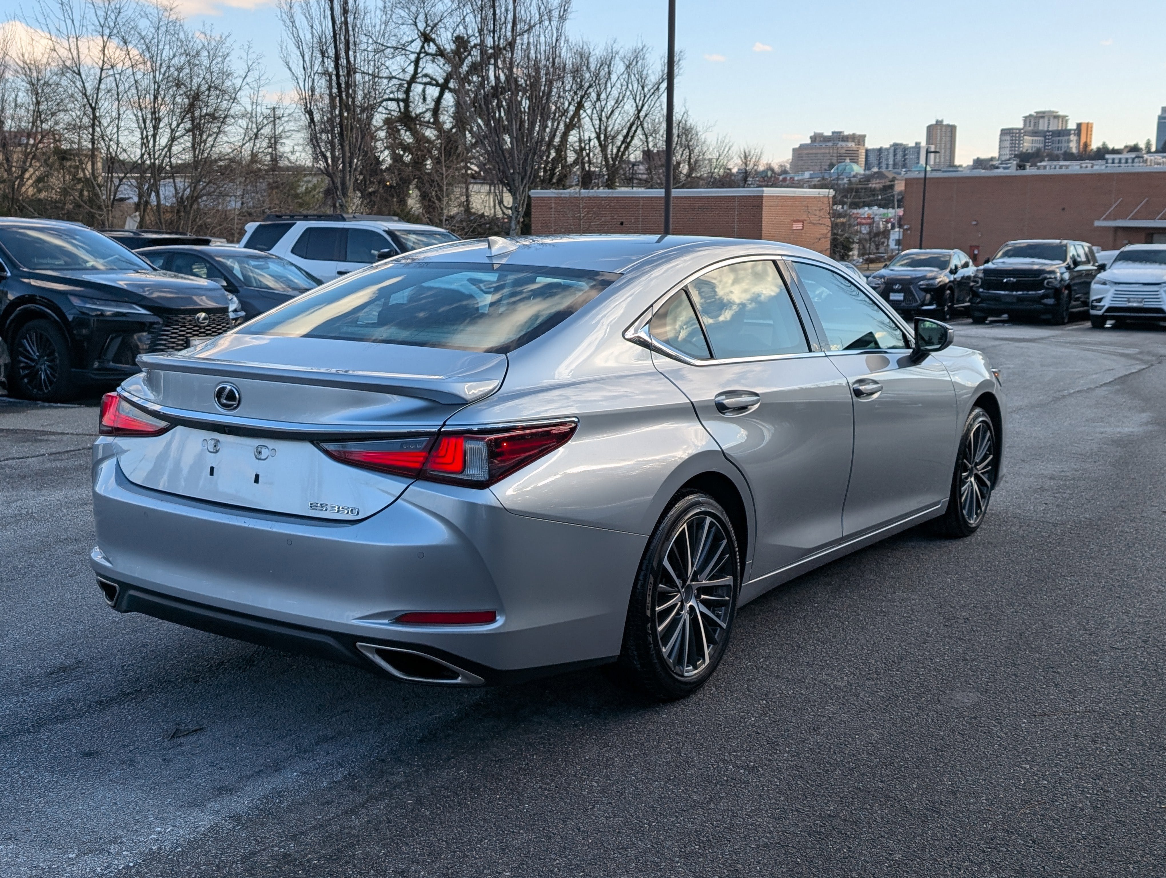 2023 Lexus ES 350