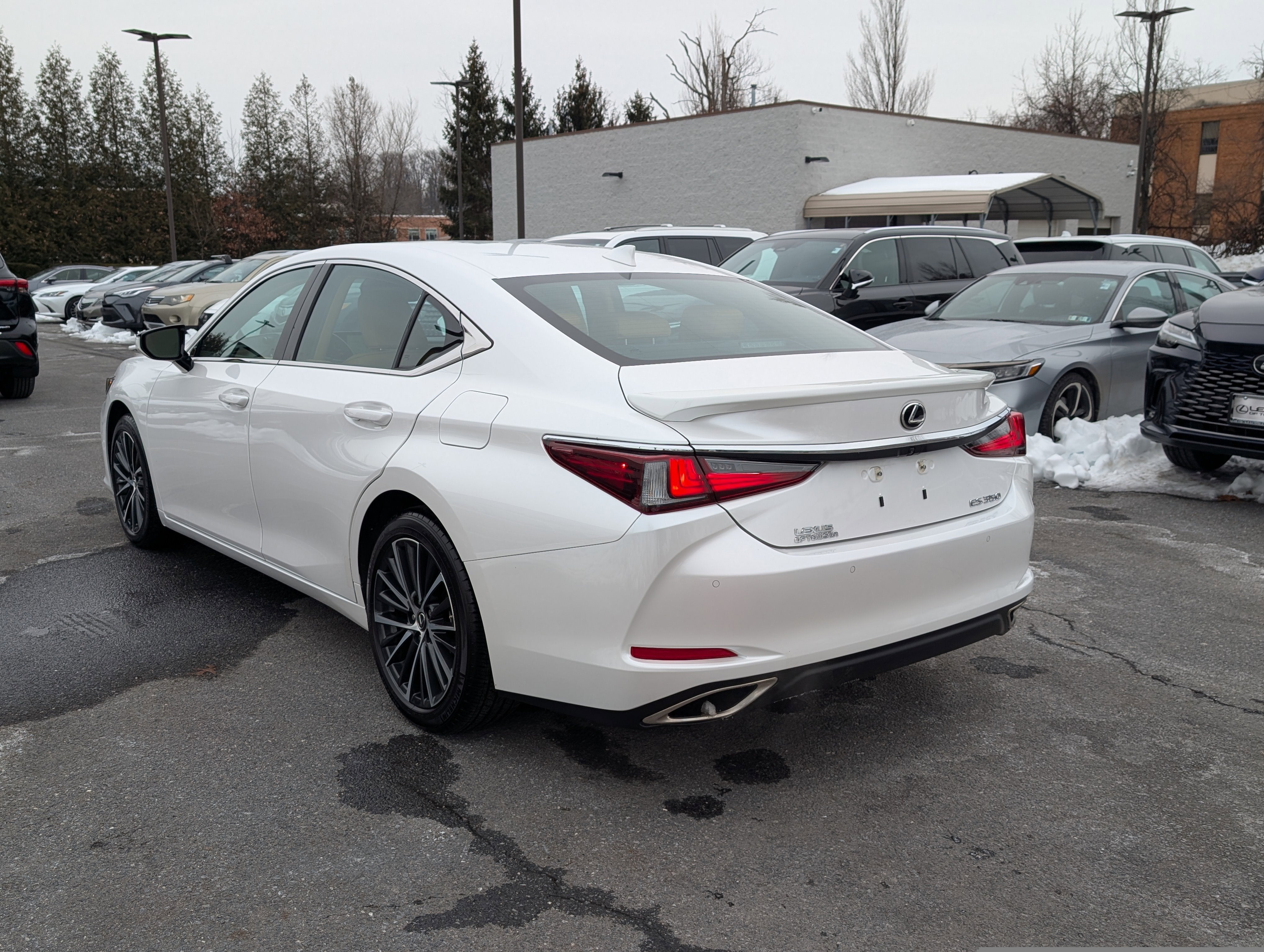 2025 Lexus ES 350