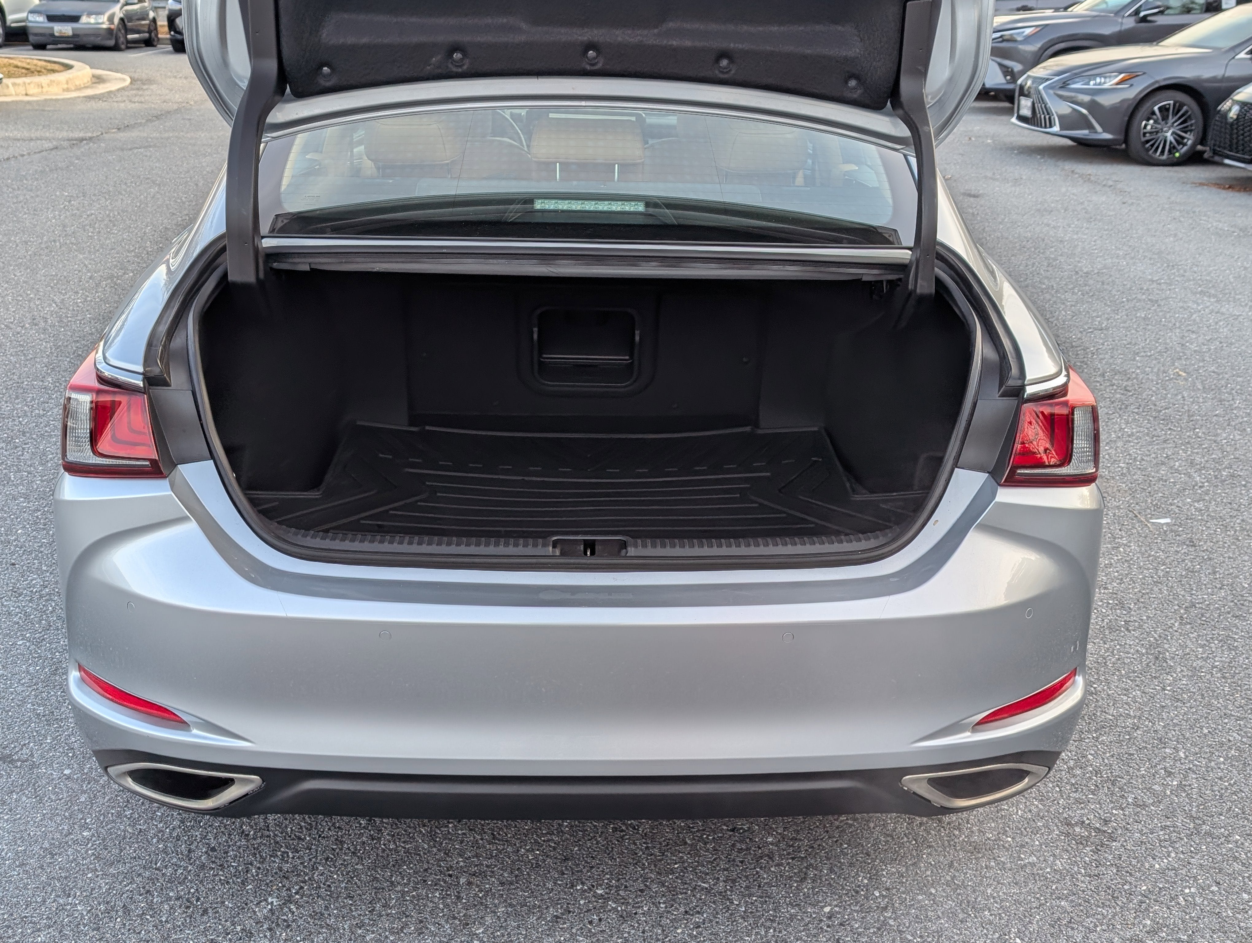 2024 Lexus ES 350 Luxury