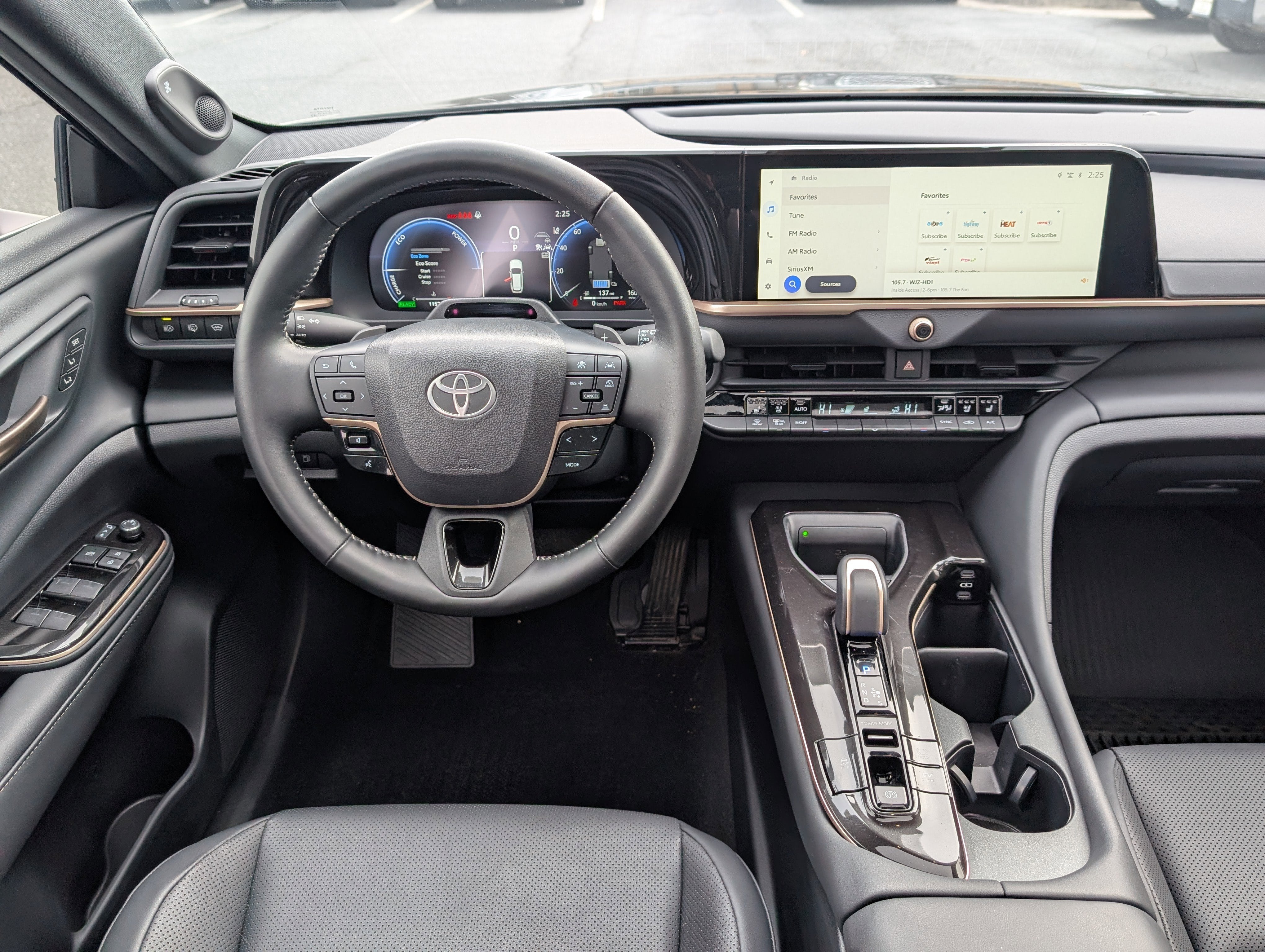 2025 Toyota Crown Signia Limited