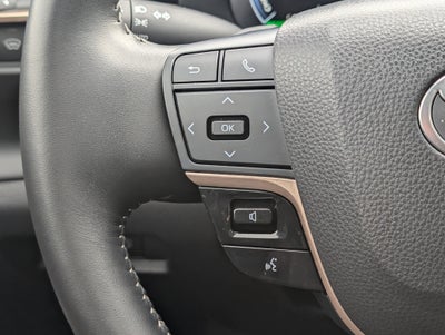 2025 Toyota Crown Signia Limited