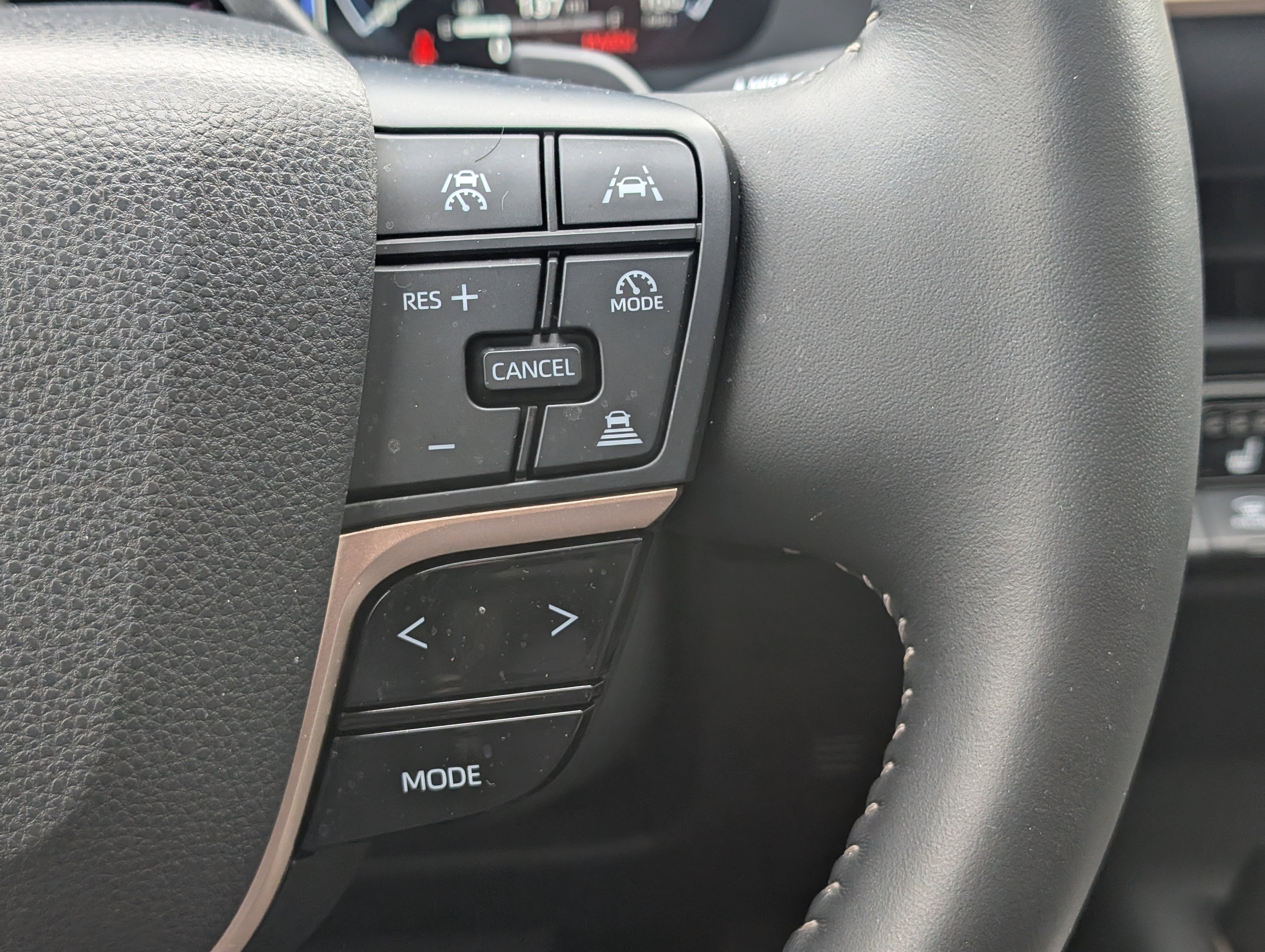 2025 Toyota Crown Signia Limited