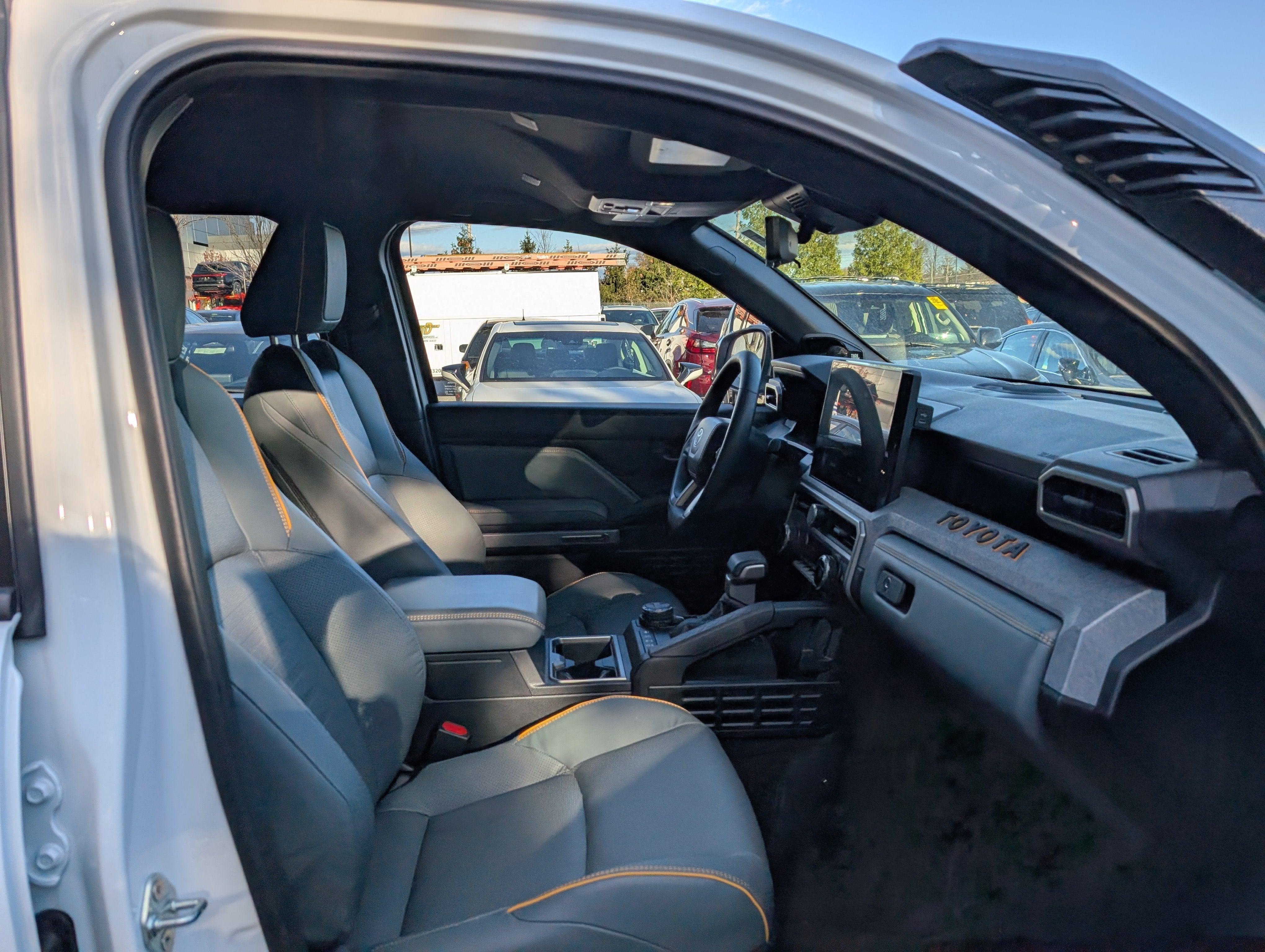 2025 Toyota 4Runner Hybrid Trailhunter