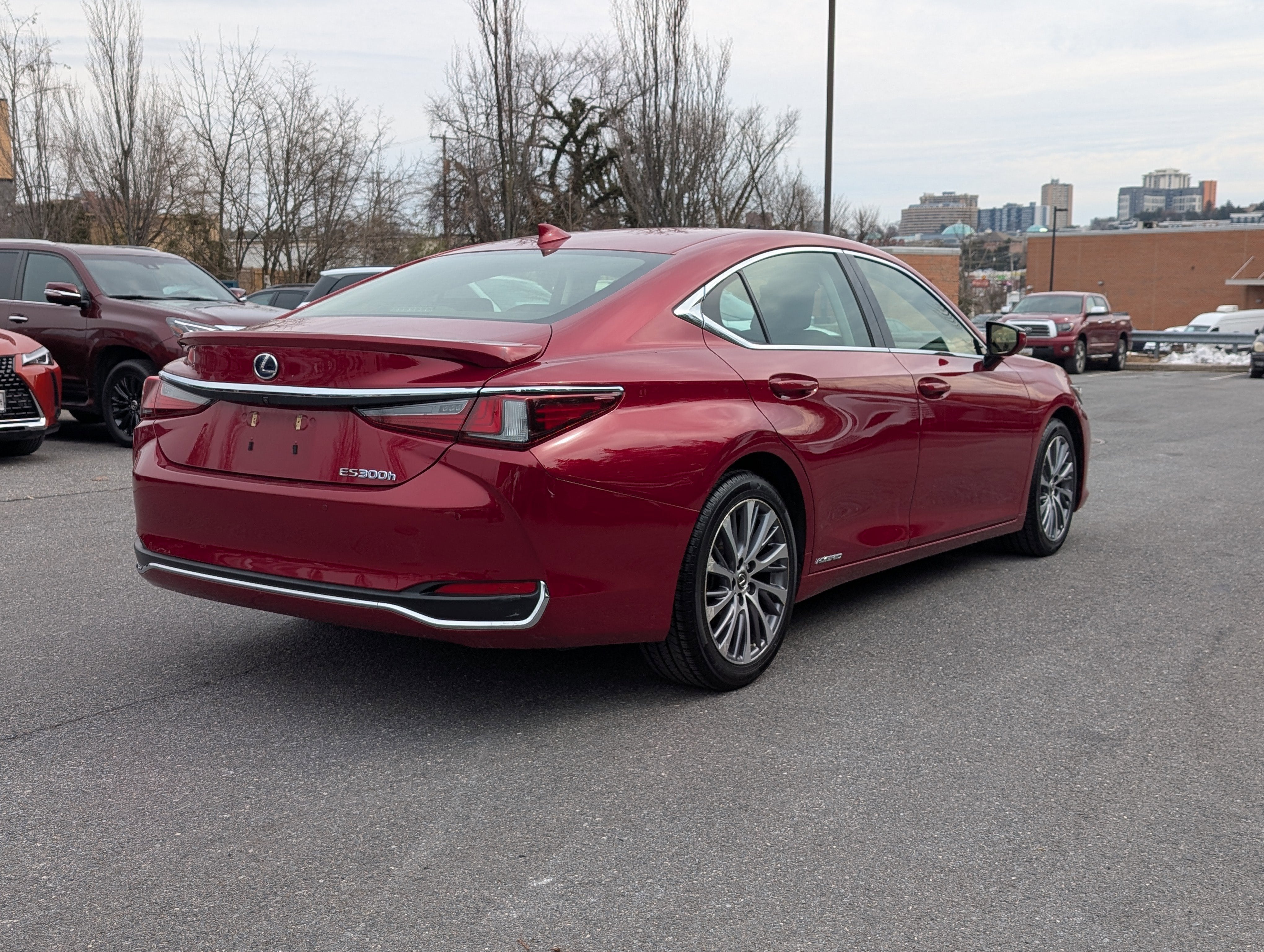 2019 Lexus ES 300h