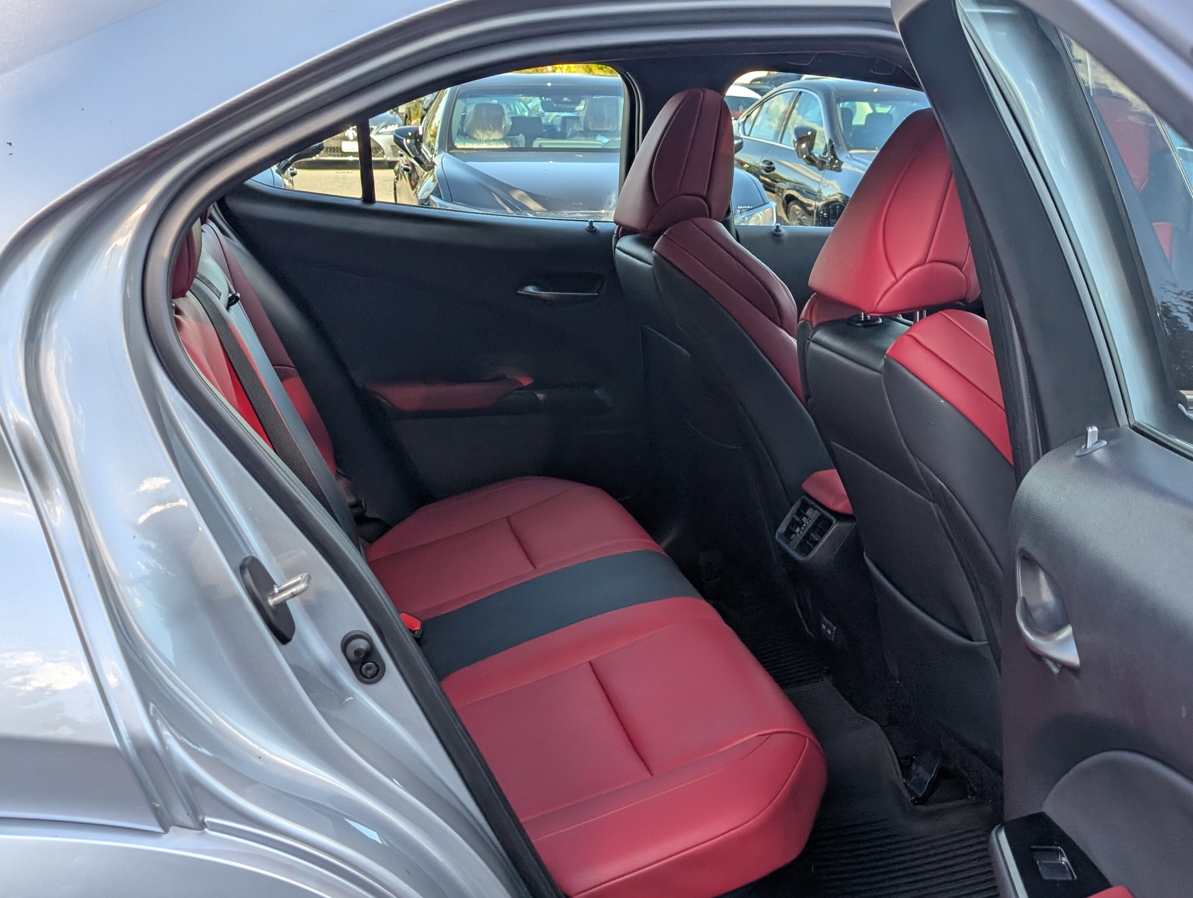 2023 Lexus UX 250h F SPORT Handling