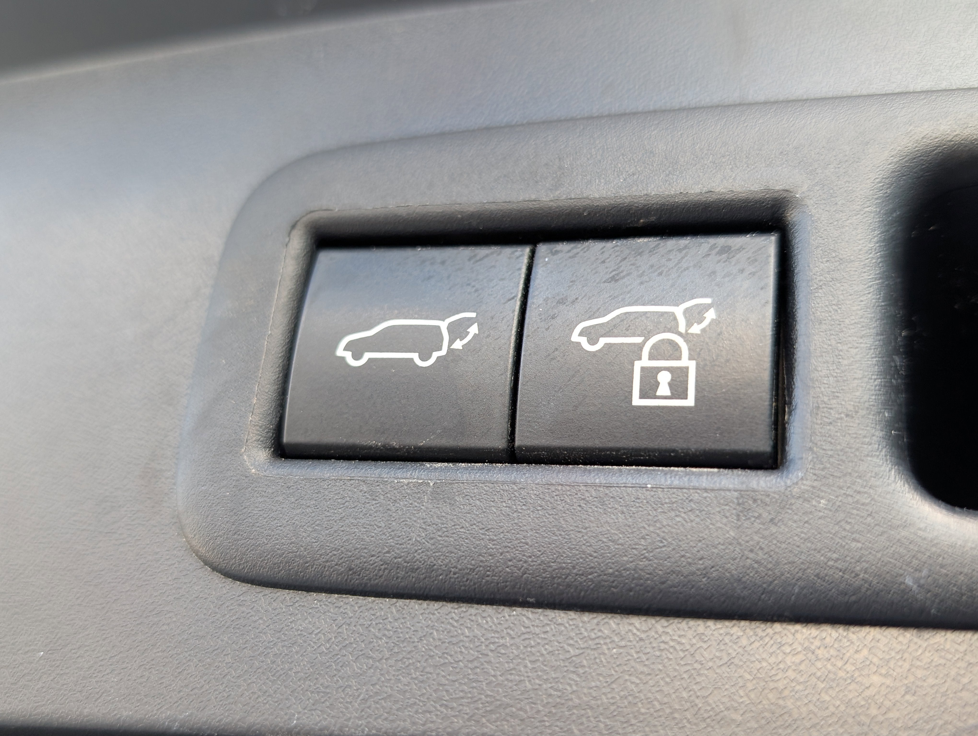 2023 Lexus UX 250h F SPORT Handling