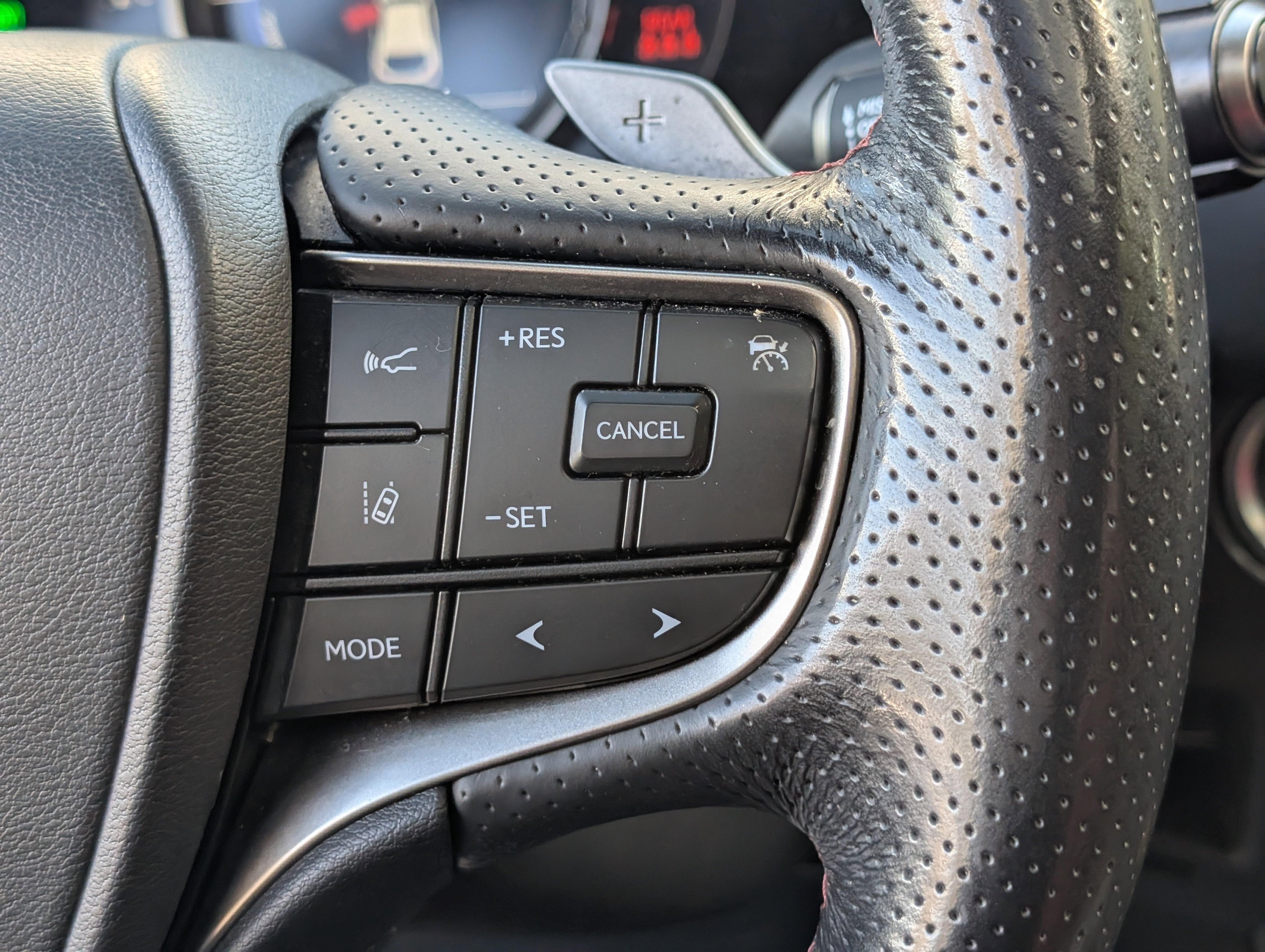 2023 Lexus UX 250h F SPORT Handling