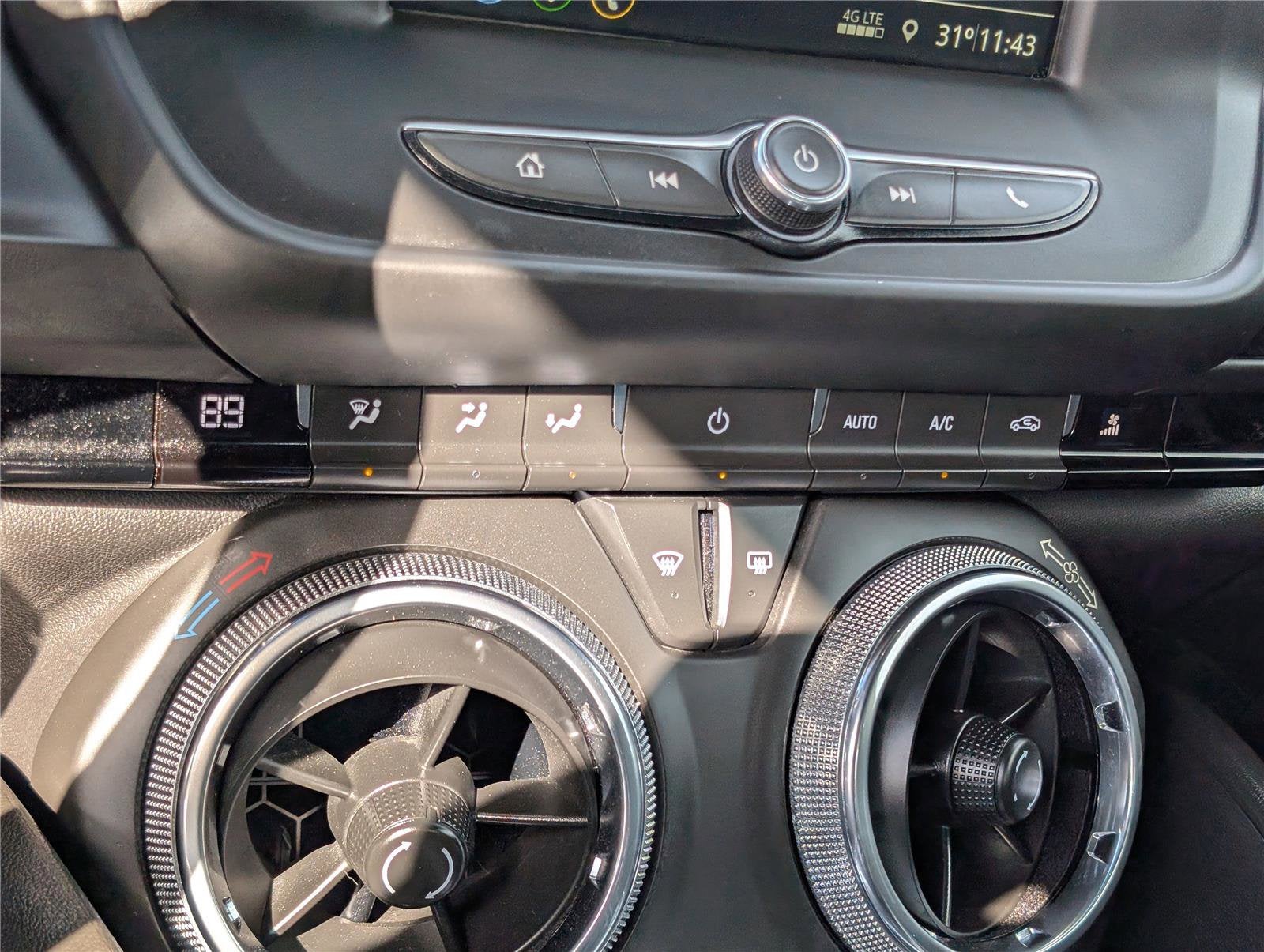 2019 Chevrolet Camaro 1LS