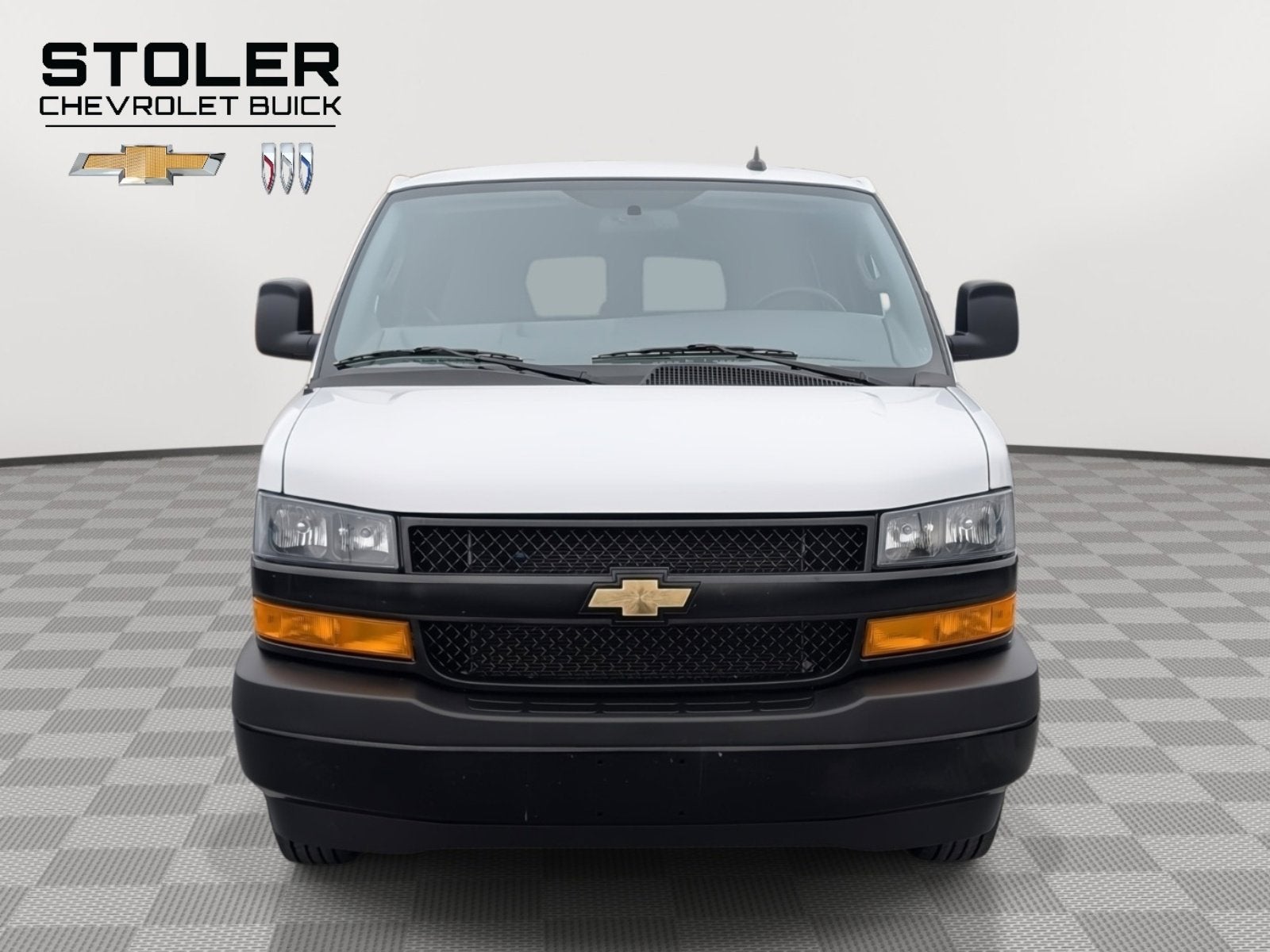 2023 Chevrolet Express Passenger 3500 1LS