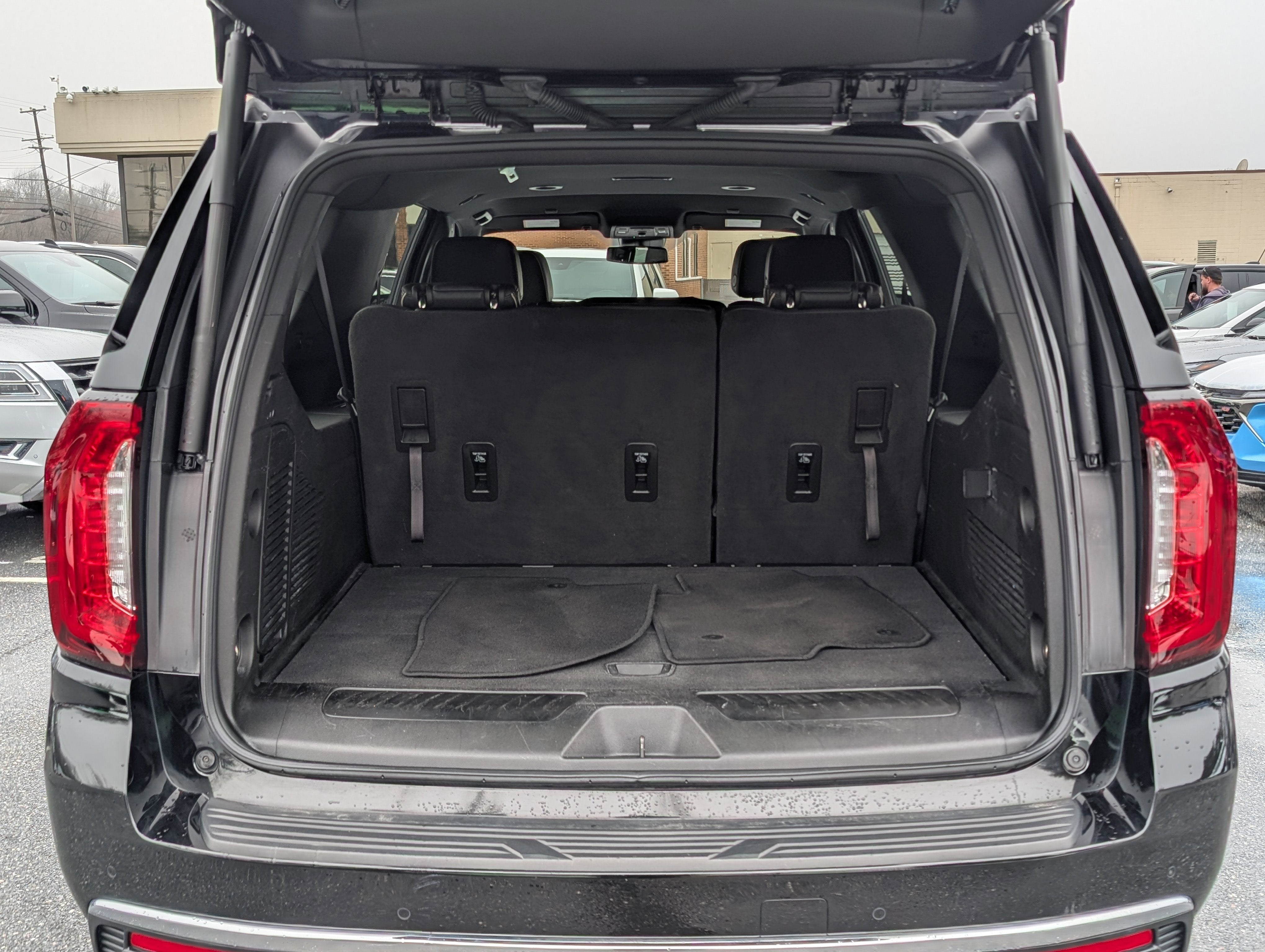 2024 GMC Yukon XL SLT